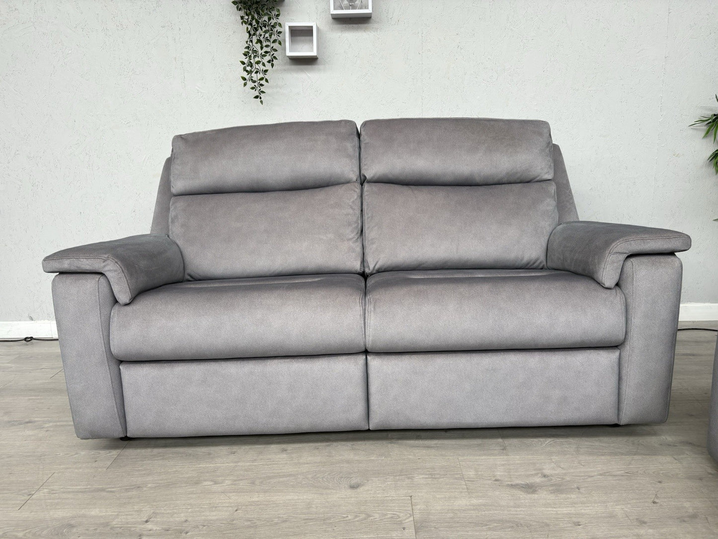 F. Village. G Plan - THORNBURY 3 + 2 Seater Power Recliner Sofa Set - RRP £5,890