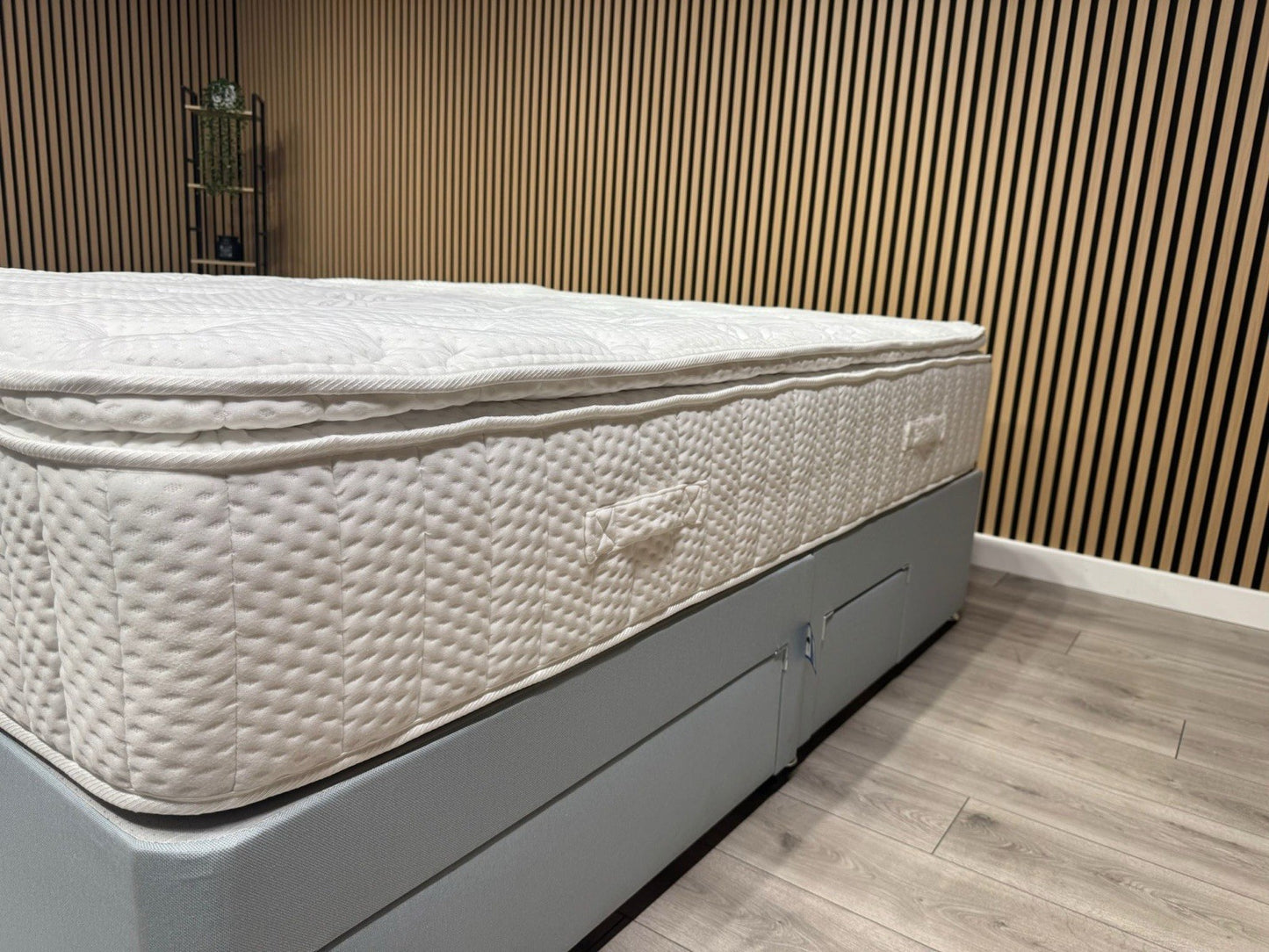 IGEL Advance 2500 Pillow Top 5ft Kingsize Mattress, Medium - RRP £1,799