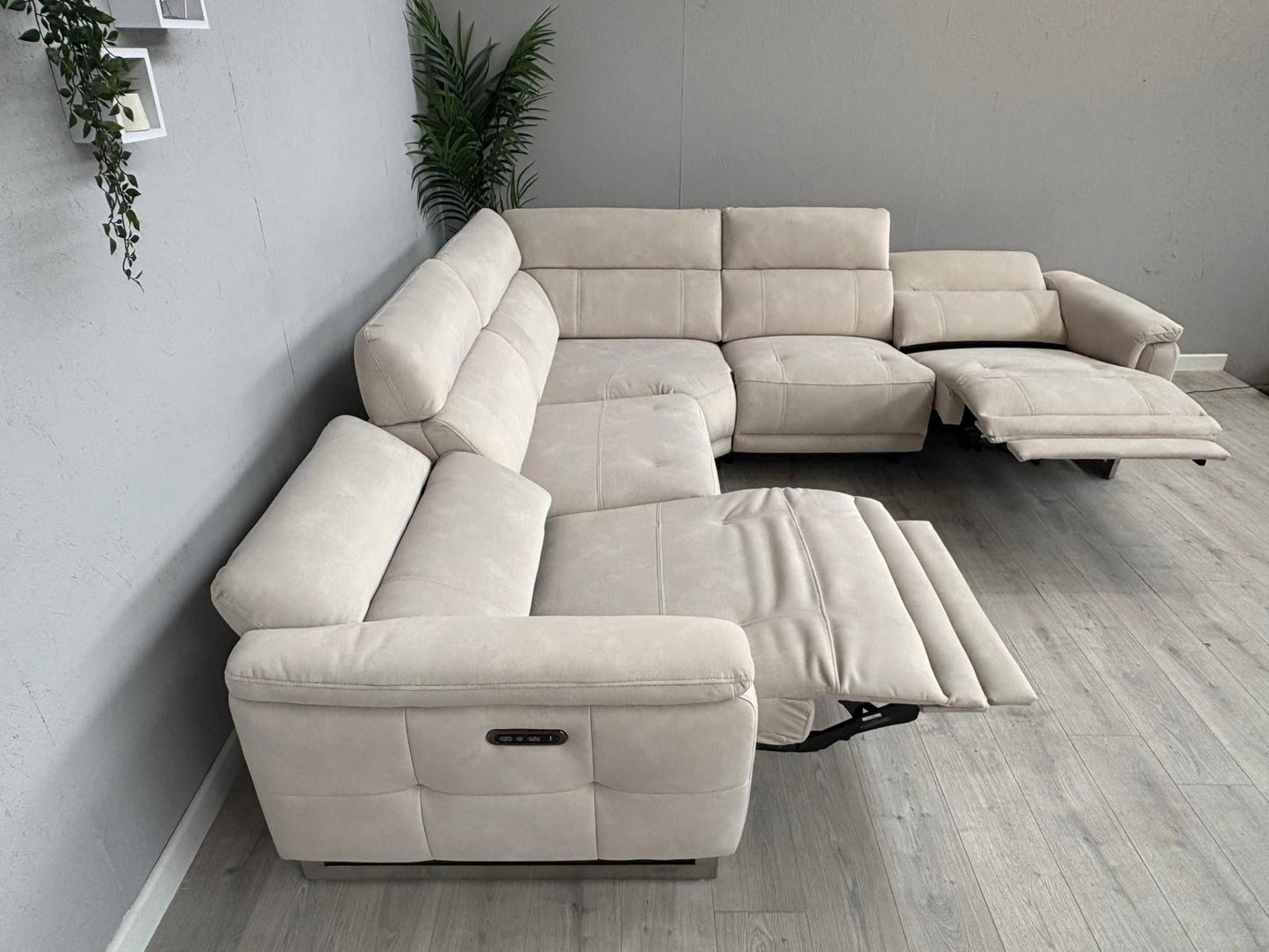 Furniture Village MOET Fabric Large Power Recliner Corner Sofa - RRP £3,595