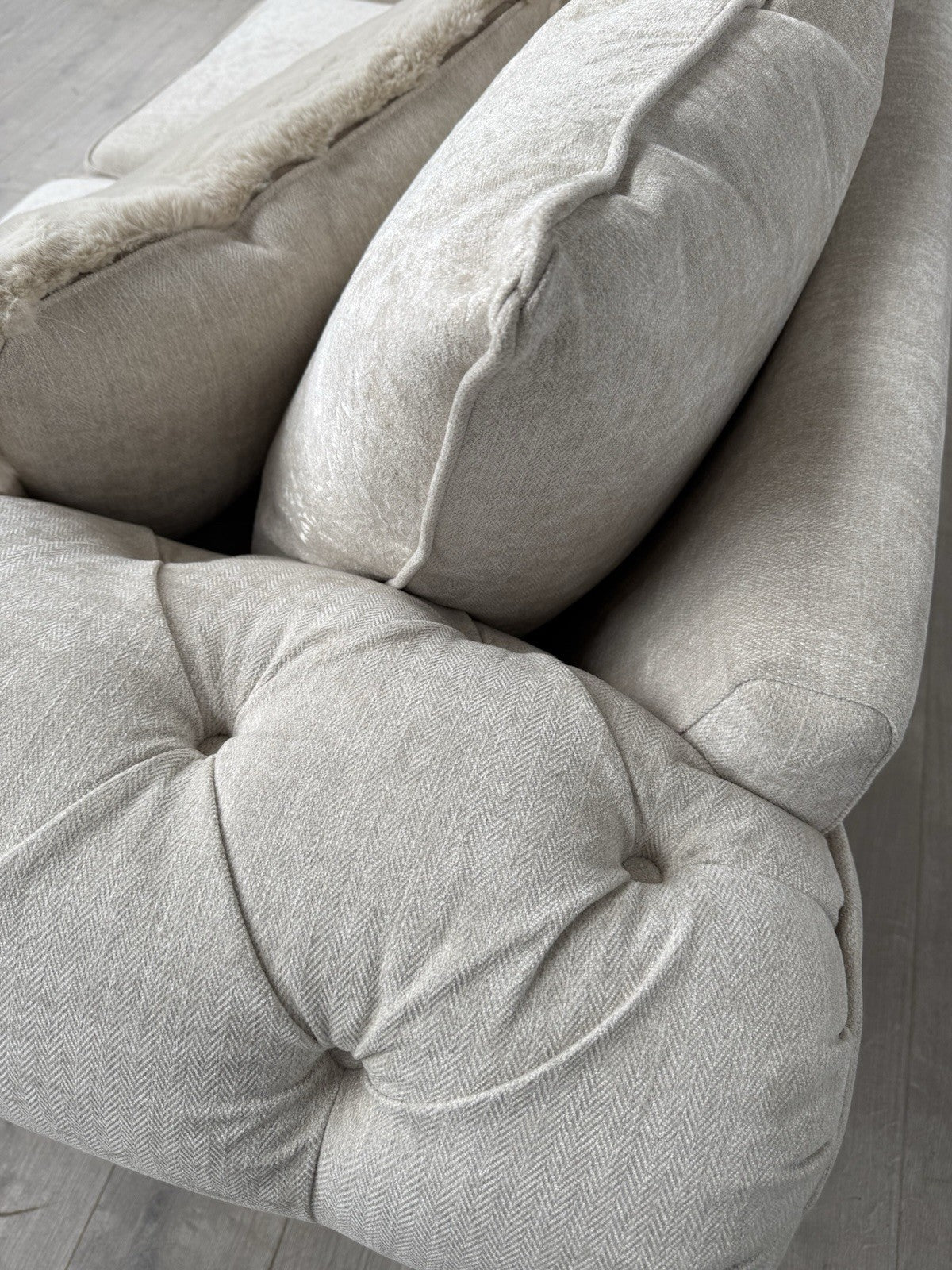 Furniture Village BLENHEIM Fabric 2 Seater Sofa Scatter Back Ivory - RRP £2495