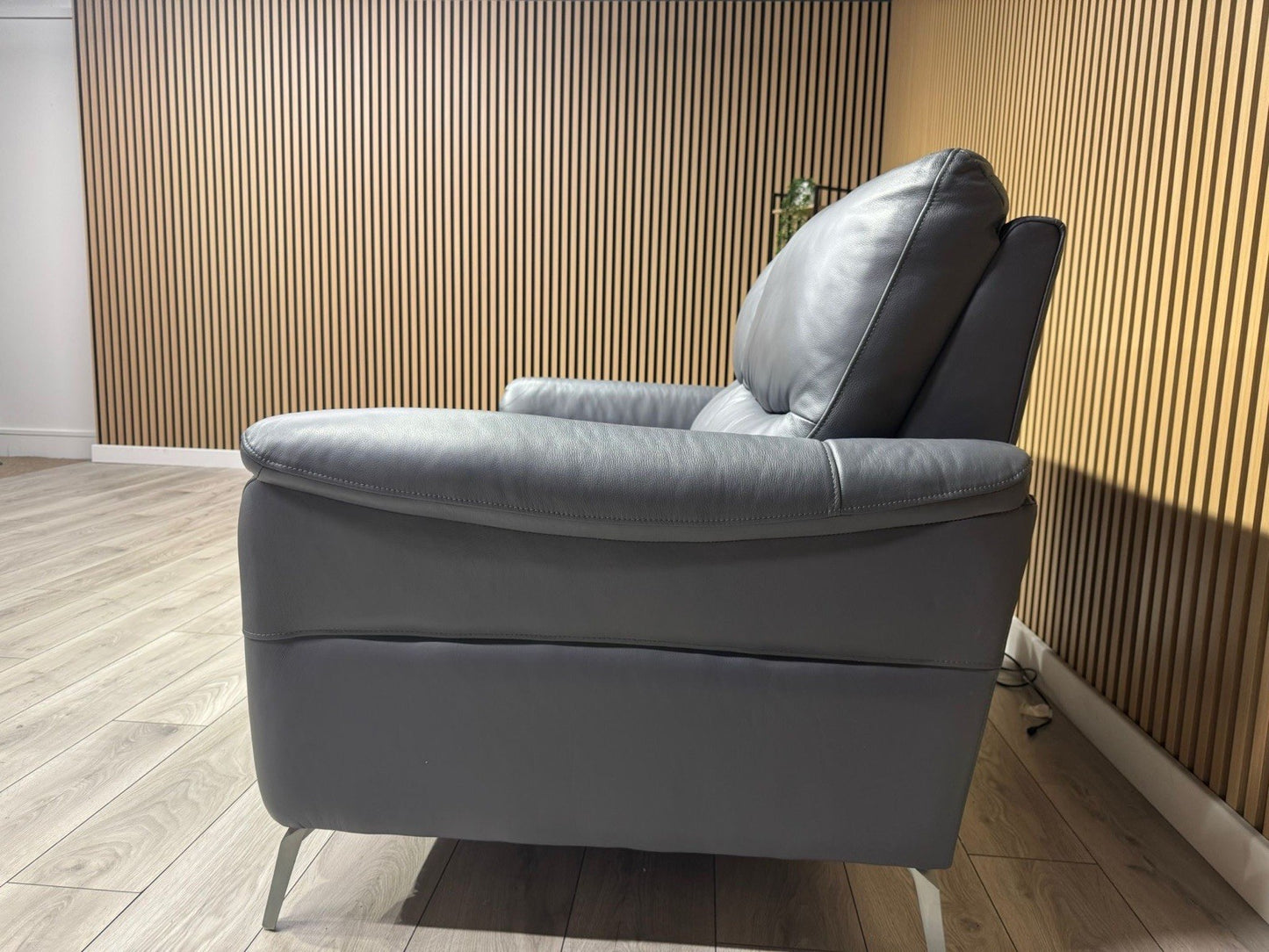 Furniture Village DAYTONA Leather 2 Seater Sofa, Lavender Grey - RRP £1,495