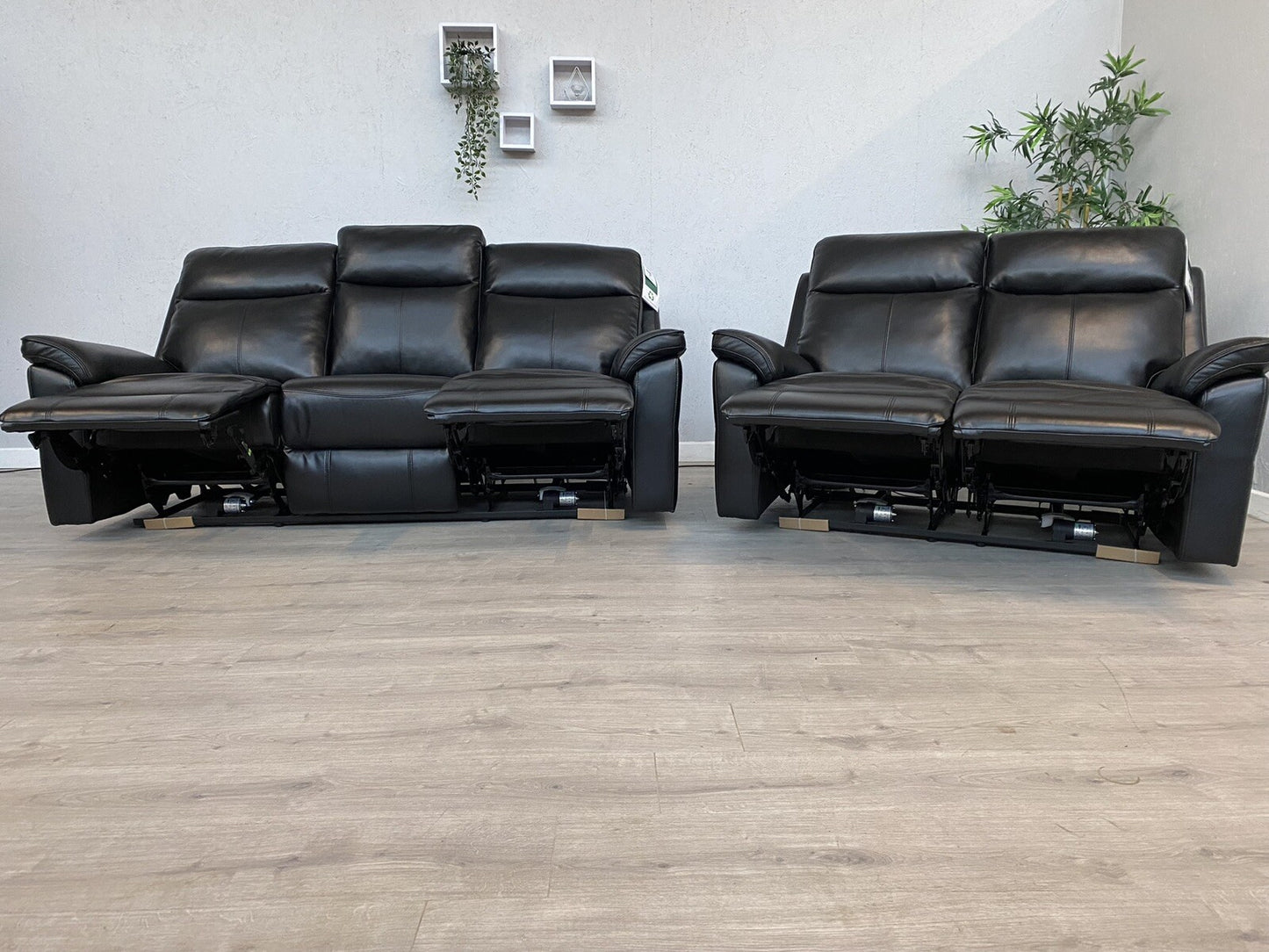 DFS - New Navona Leather 3 + 2 Seater Power Recliner Sofa Set - RRP £3,898