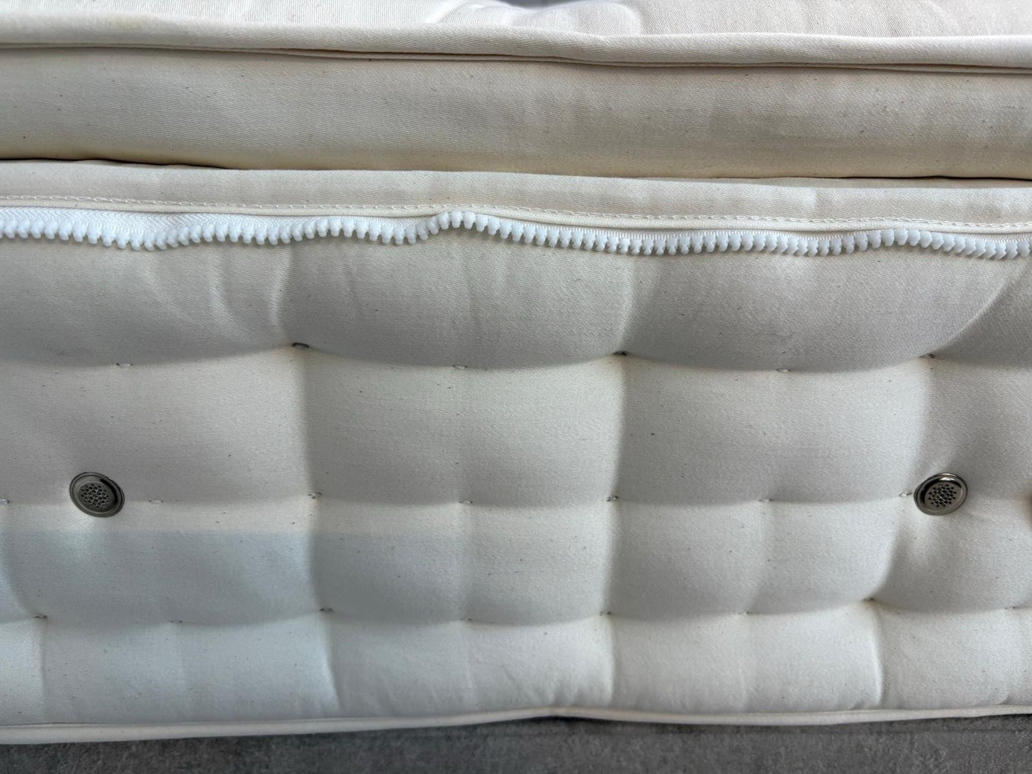 Hypnos Luxurious Earth 03 6ft Superking Mattress Zip and Link - RRP £3,899