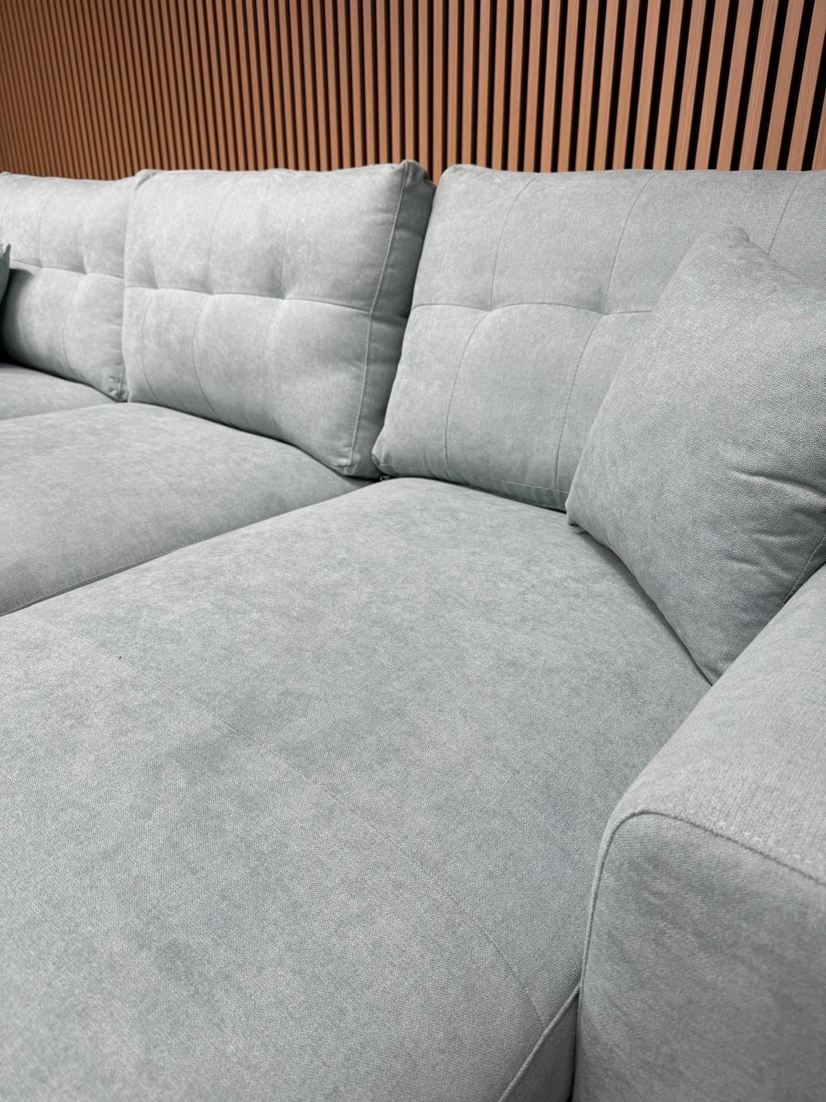 Laura Ashley - 3 Seater Chaise Sofa RRP £1699