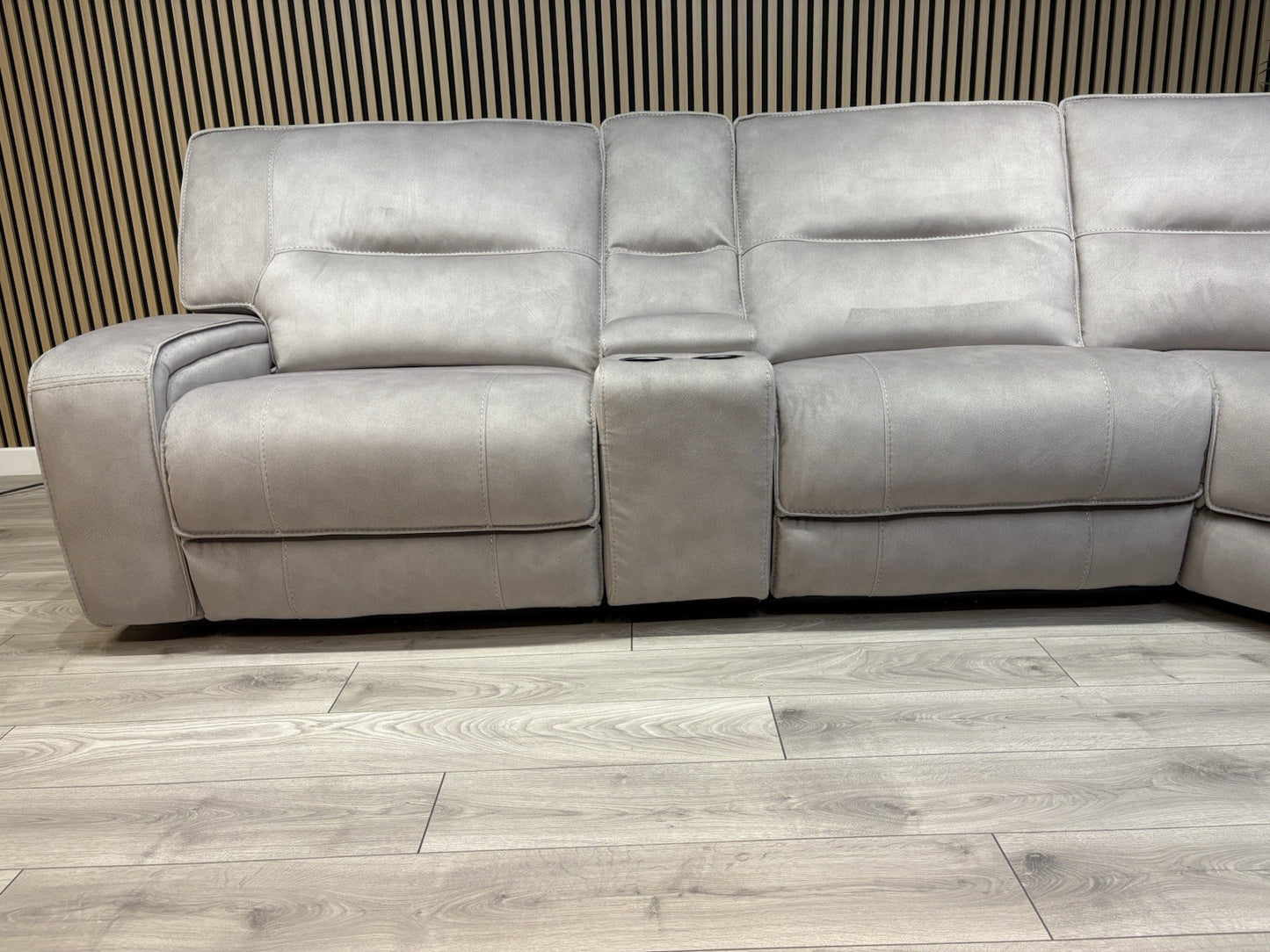 DFS - EXCALIBUR Fabric Large 2 Corner 2 Power Recliner Console Sofa - RRP £3,999