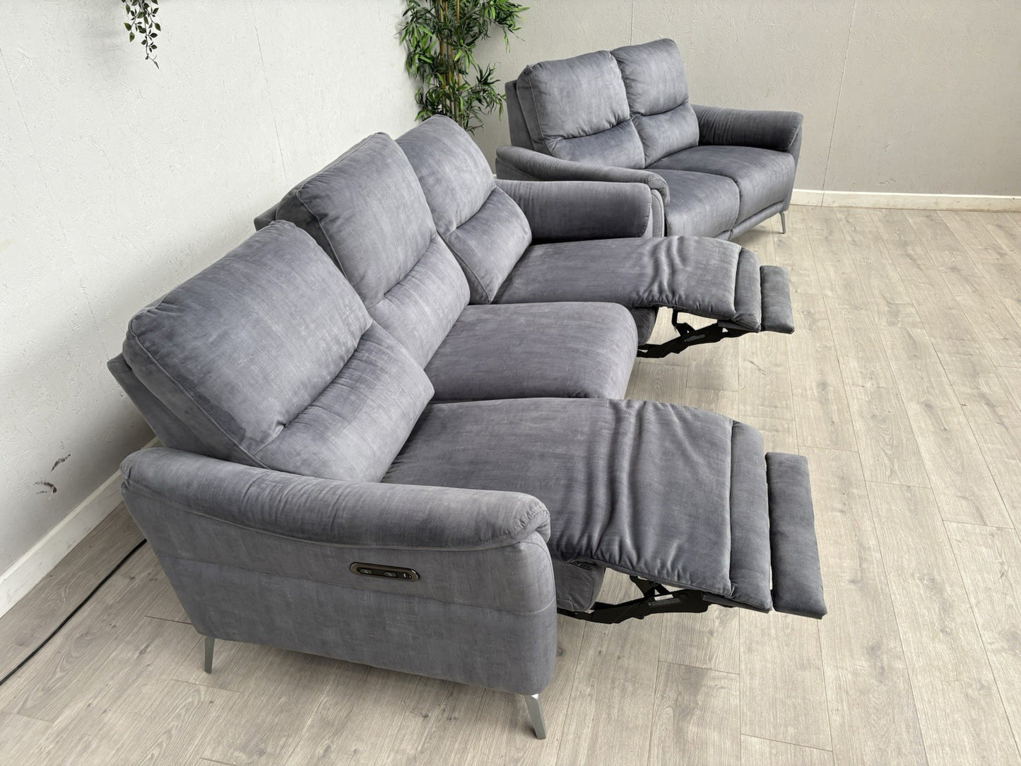 F. Village DAYTONA Fabric 3 + 2 Seater Sofa Set, Power Recliner - RRP £2,490