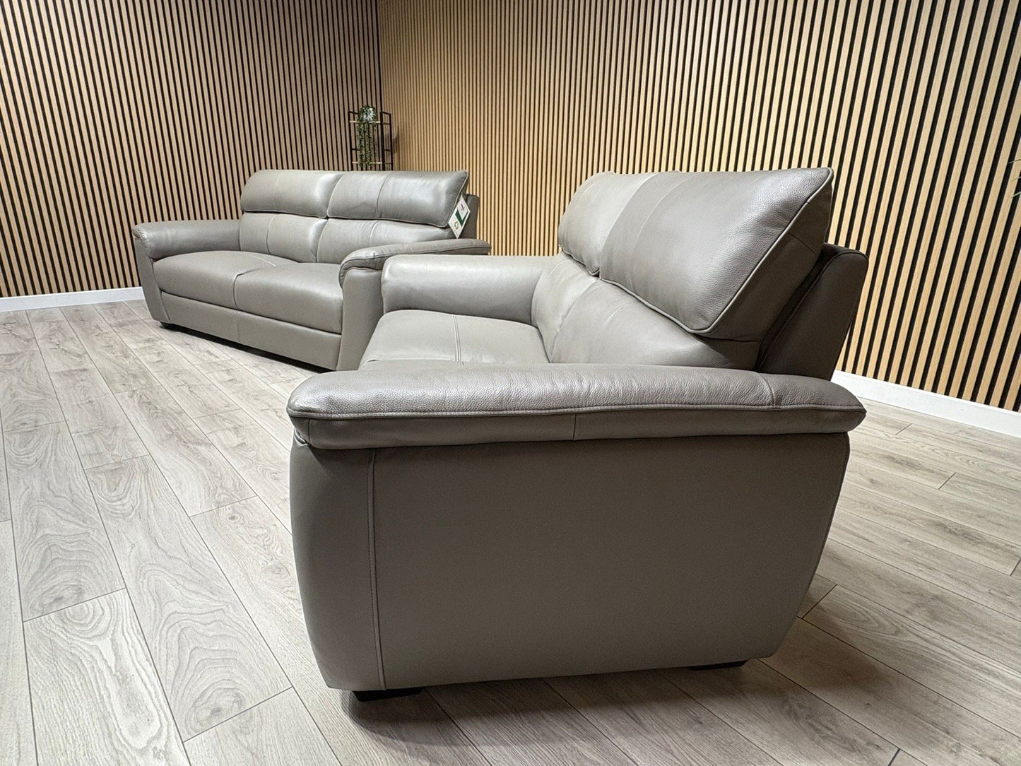MISSOURI Style Leather 3 Seater + 2 Seater Sofa Set - RRP £3,190