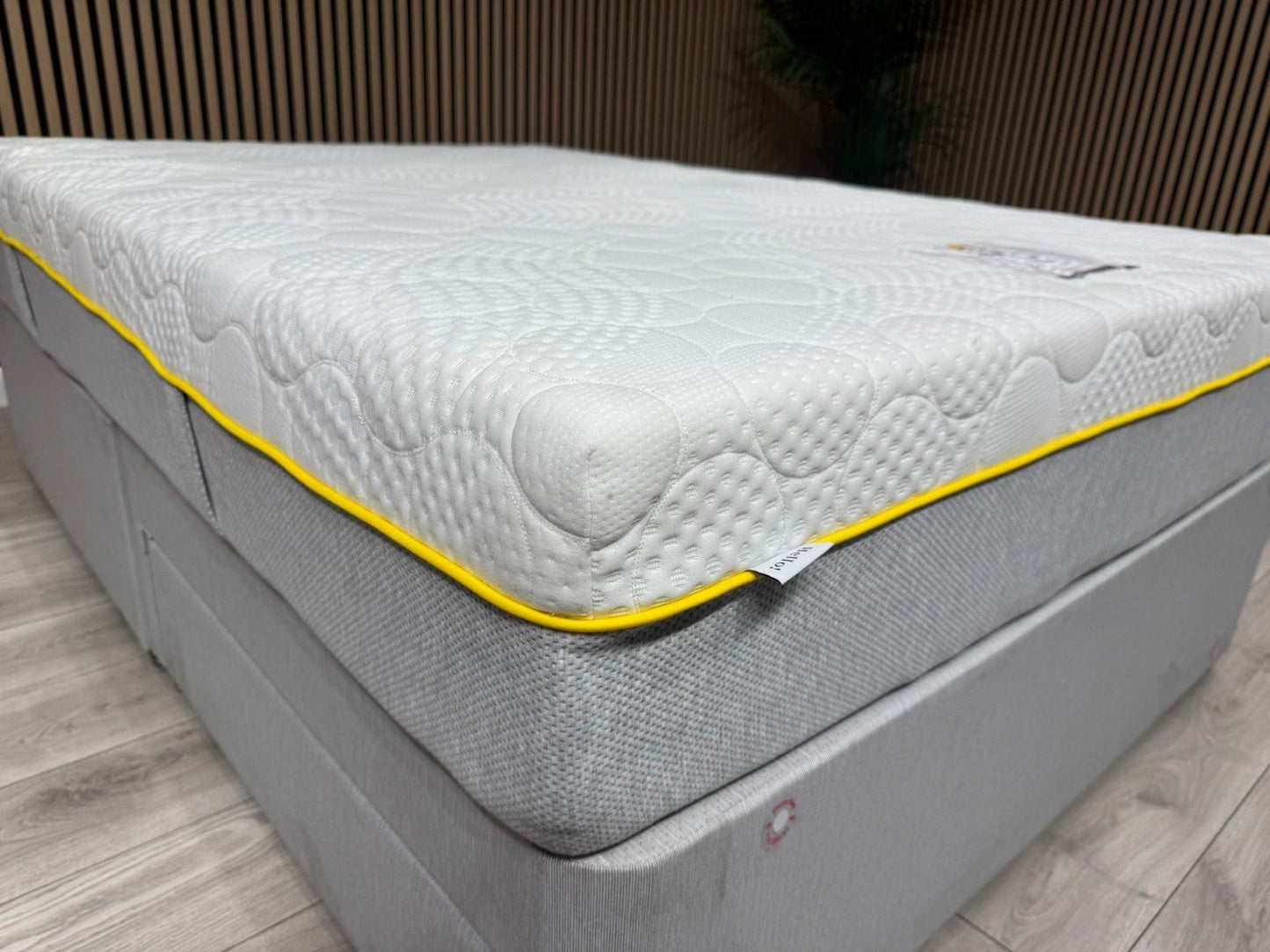EVE Hybrid Duo 4ft 6 Double Mattress - RRP £599