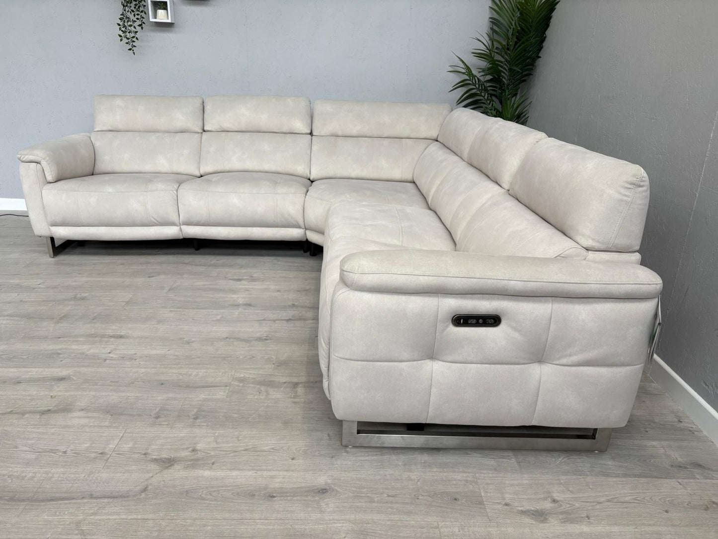 Furniture Village MOET Fabric Large Power Recliner Corner Sofa - RRP £3,595
