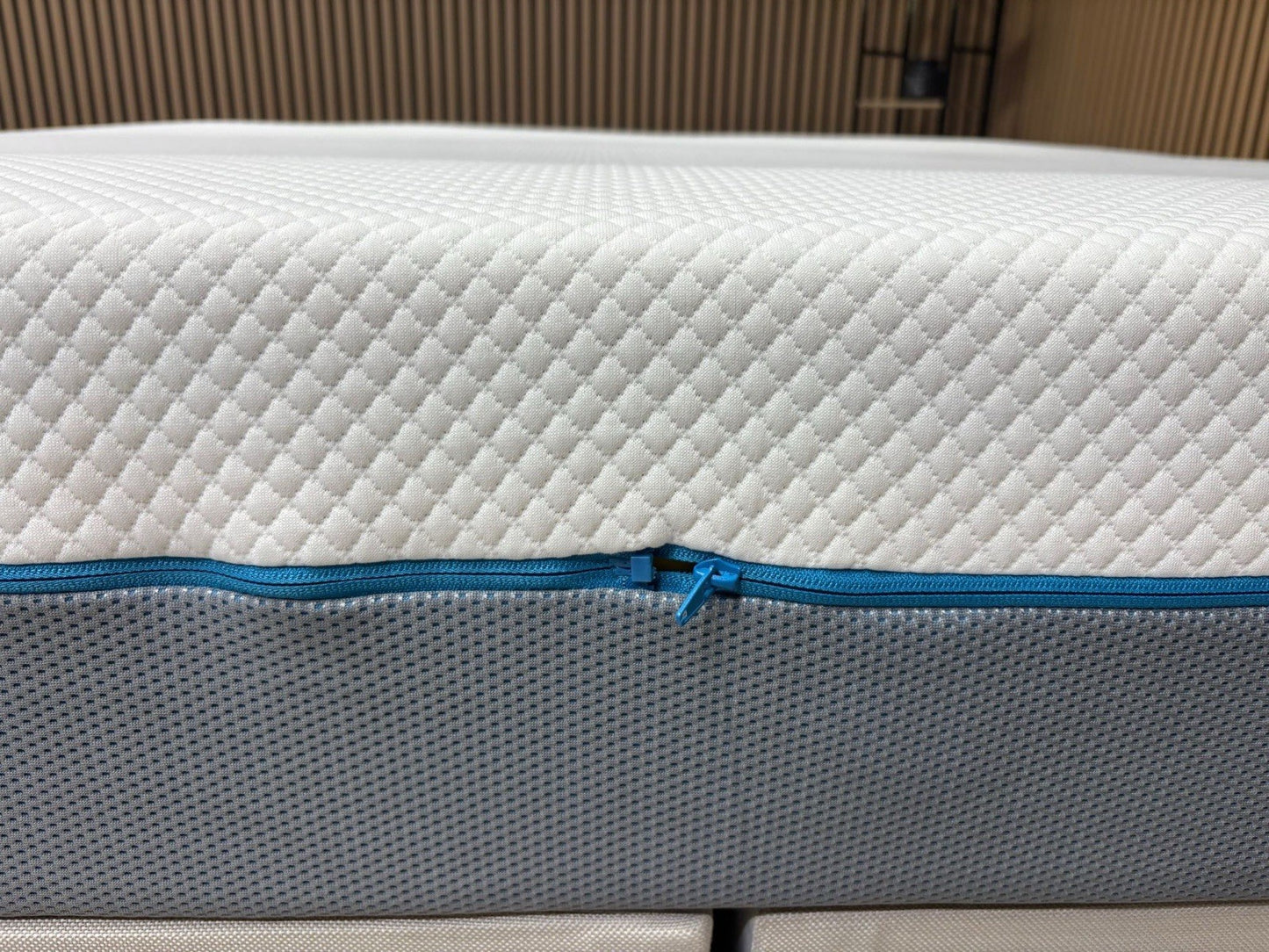 SIMBA Hybrid Essential 6ft Superking Mattress - RRP £999