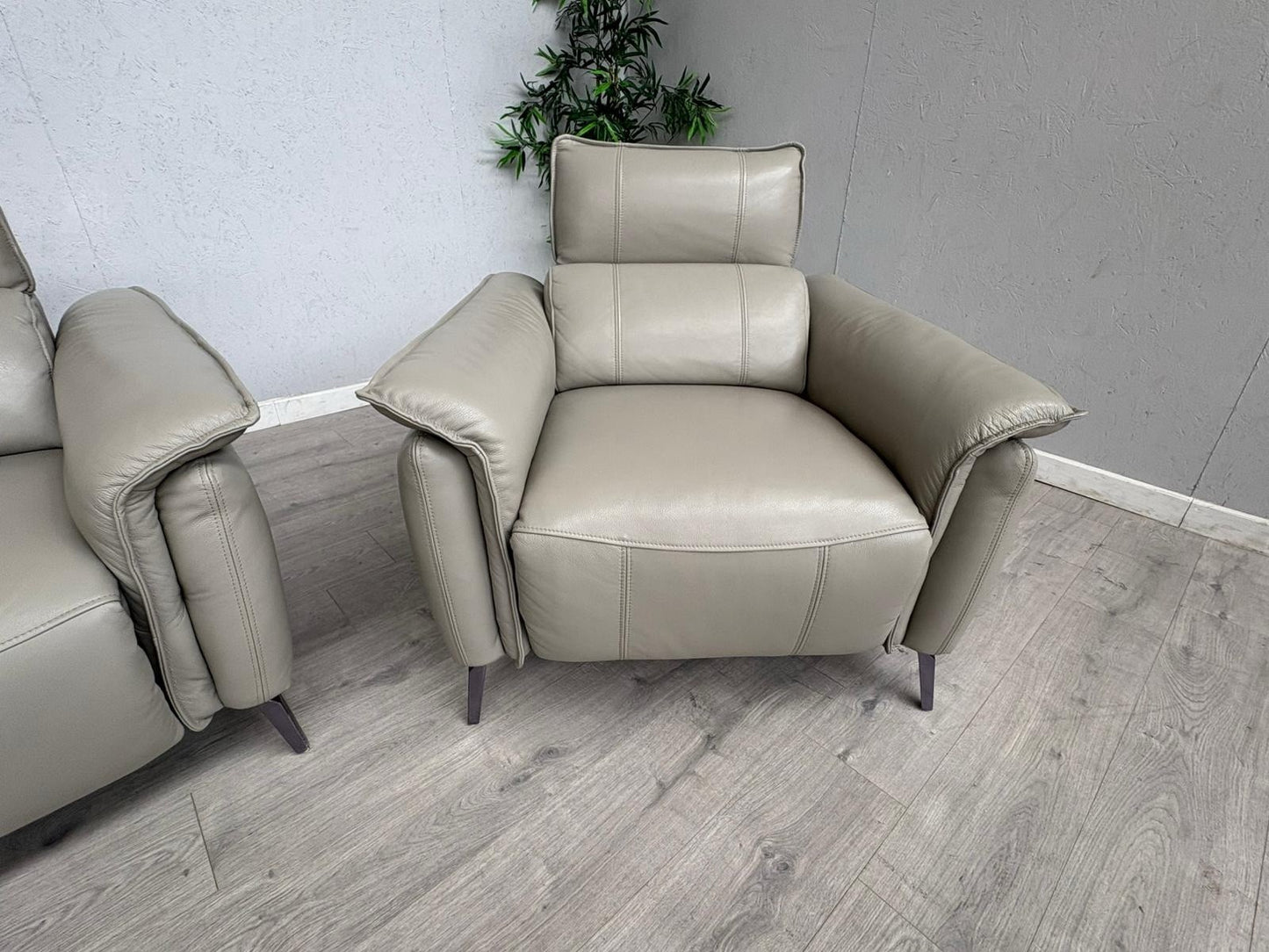 F. Village JUDE Leather 3 Seater Sofa + Armchair, Power Recliners - RRP £4,390