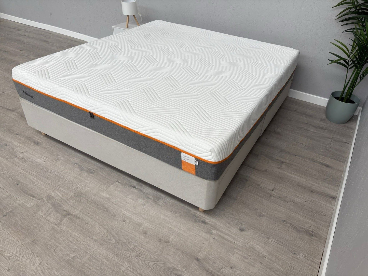 Tempur ORIGINAL ELITE Memory 6ft Superking Mattress, Medium - RRP £2,399
