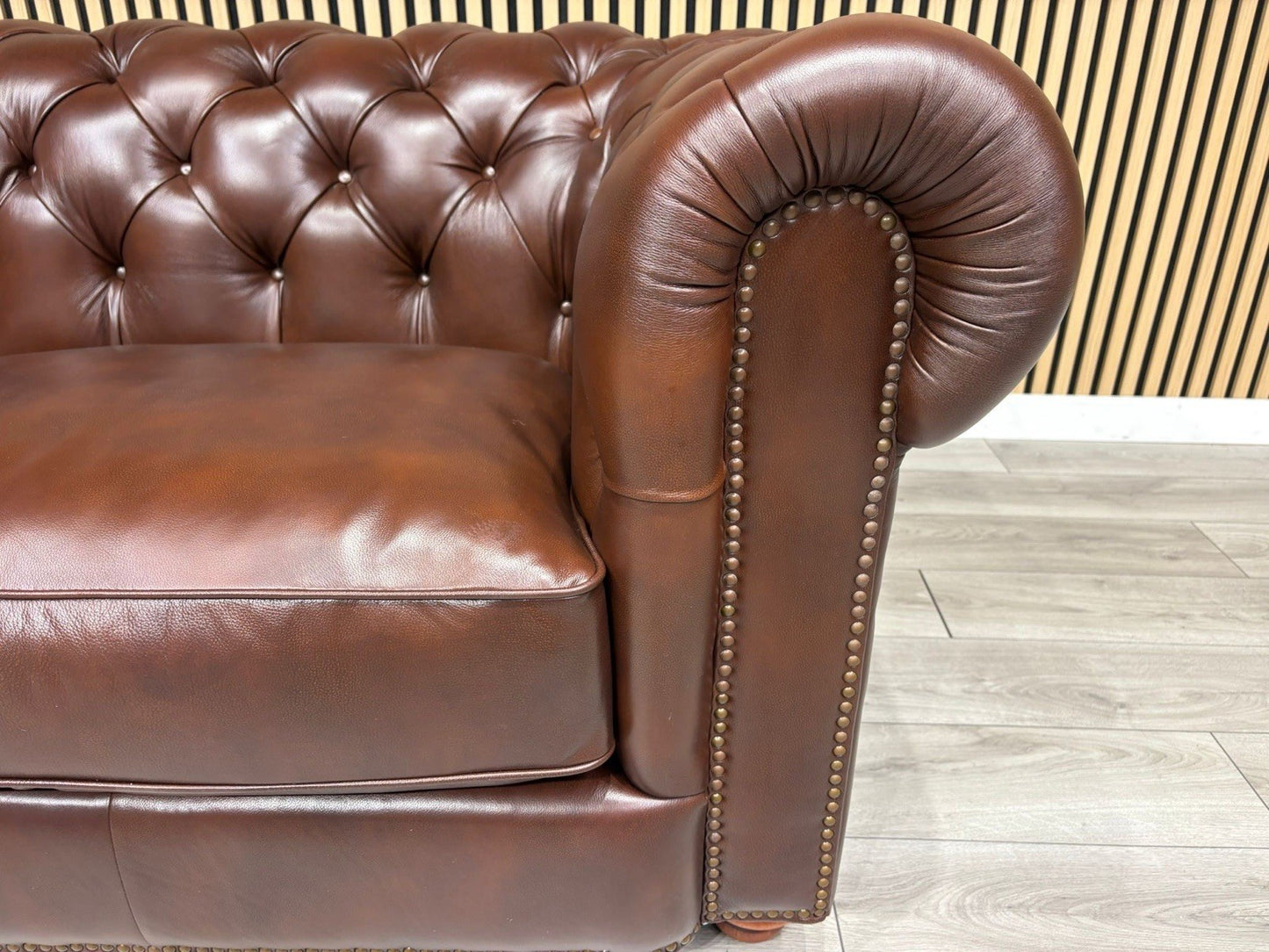 At The Helm Shackleton Style 3 Seater + 2 Seater Leather Chesterfield Sofa Set