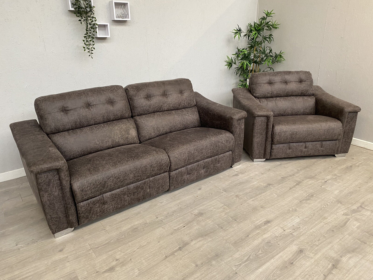 DFS - La-Z-Boy HOLLYWOOD Fabric 3 Seater Manual Recliner Sofa + Cuddler Armchair