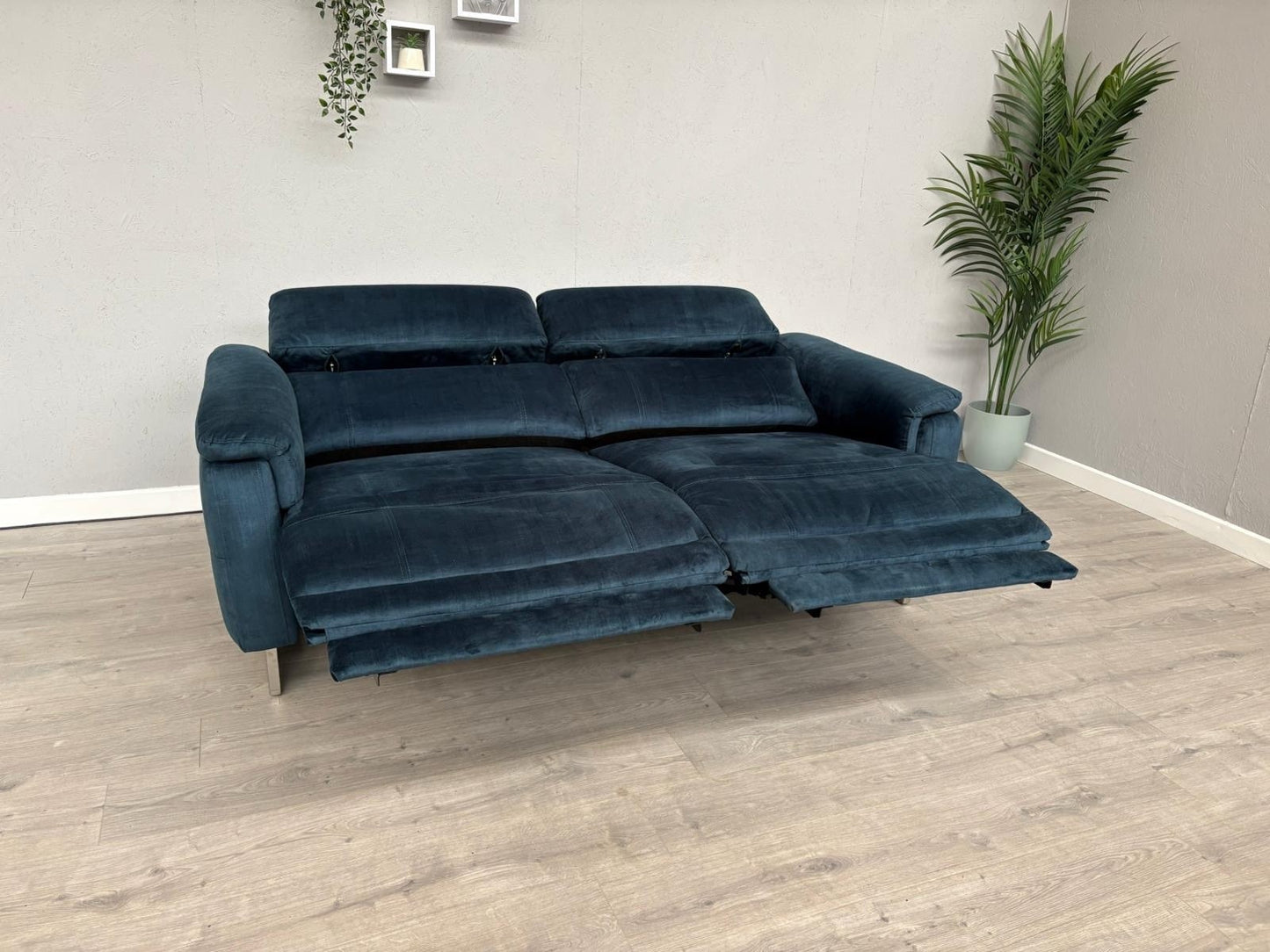 Furniture Village MOET Fabric Power Recliner 3 Seater Sofa - RRP £1,995