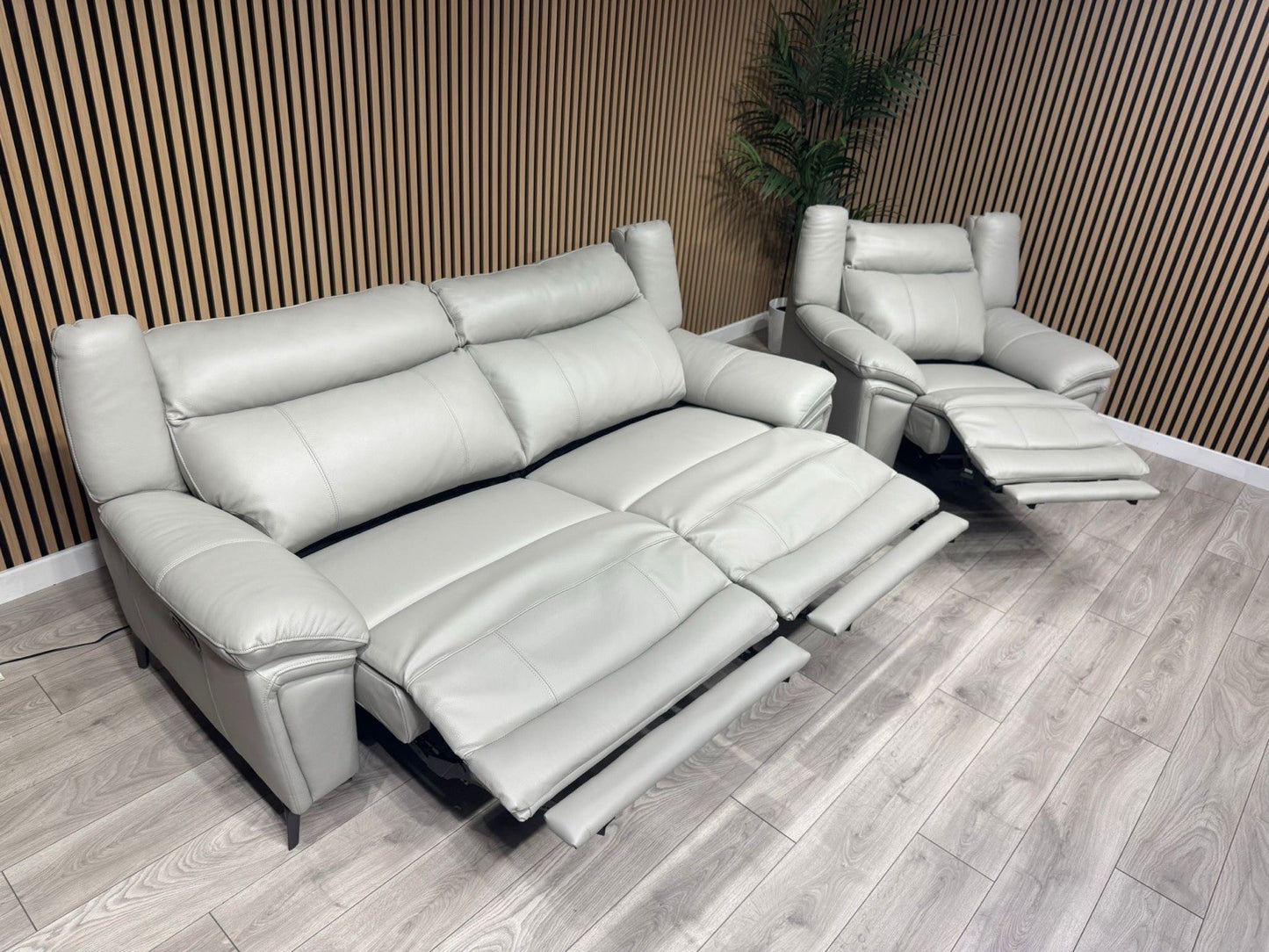 F. Village PANACHE Leather 3 Seater Sofa + Armchair, Power Recliner - RRP £2,890