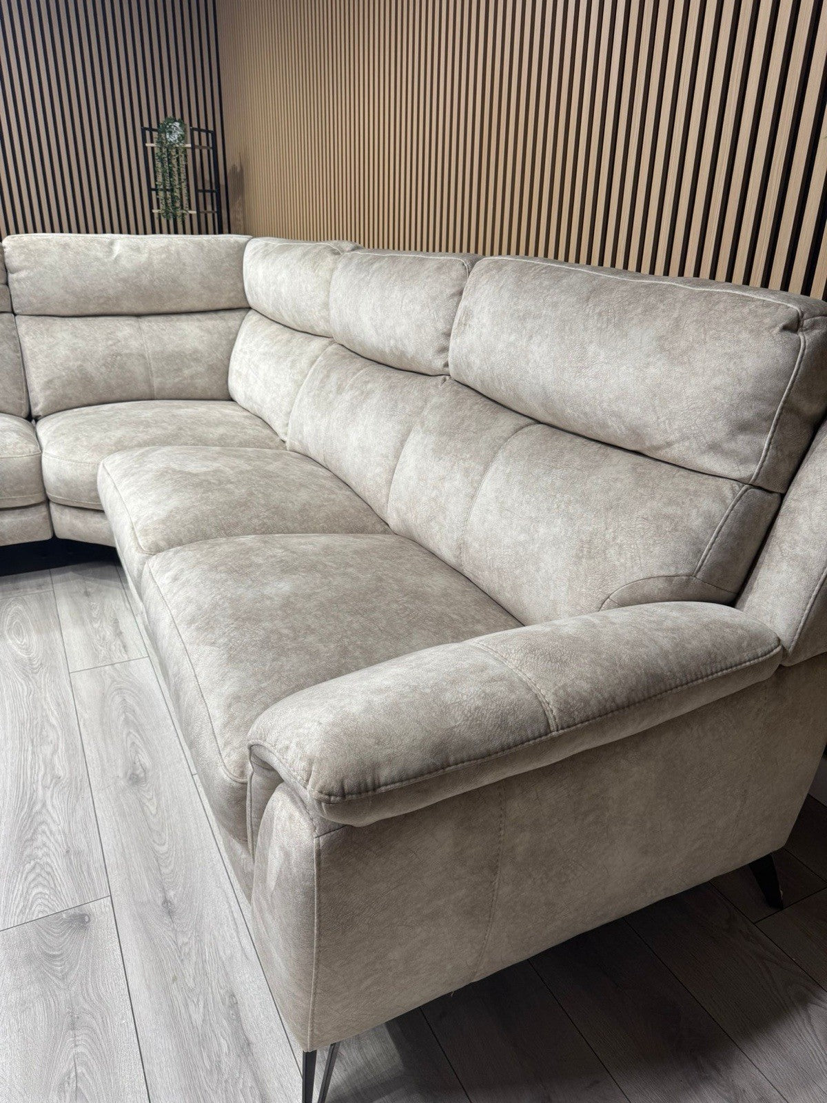 Furniture Village CONTEMPO Fabric LHF Open End Chaise Corner Sofa - RRP £2,295