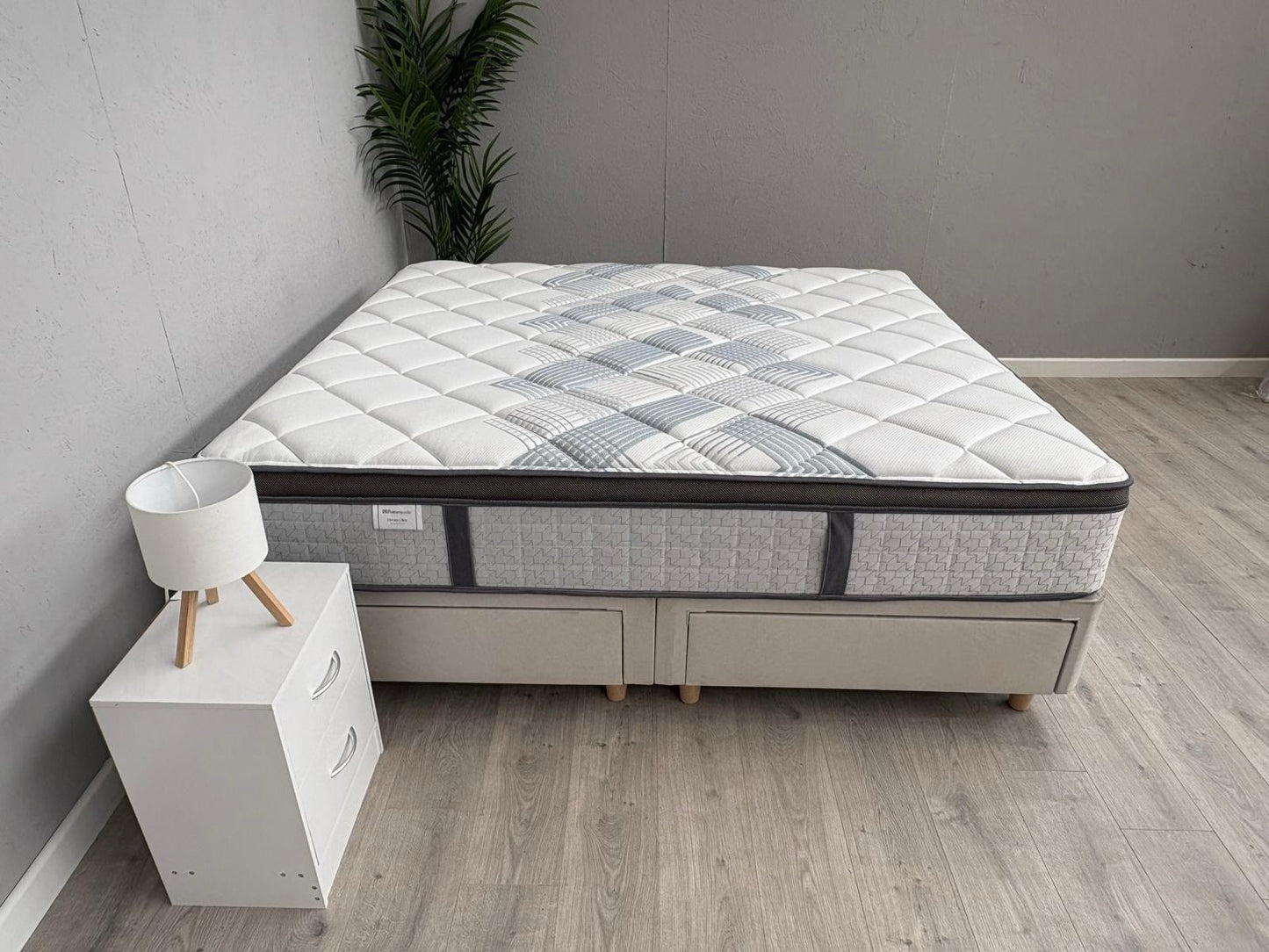 Sealy Elevate Ultra BRONTE 6ft Superking Mattress, Firm - RRP £2,499
