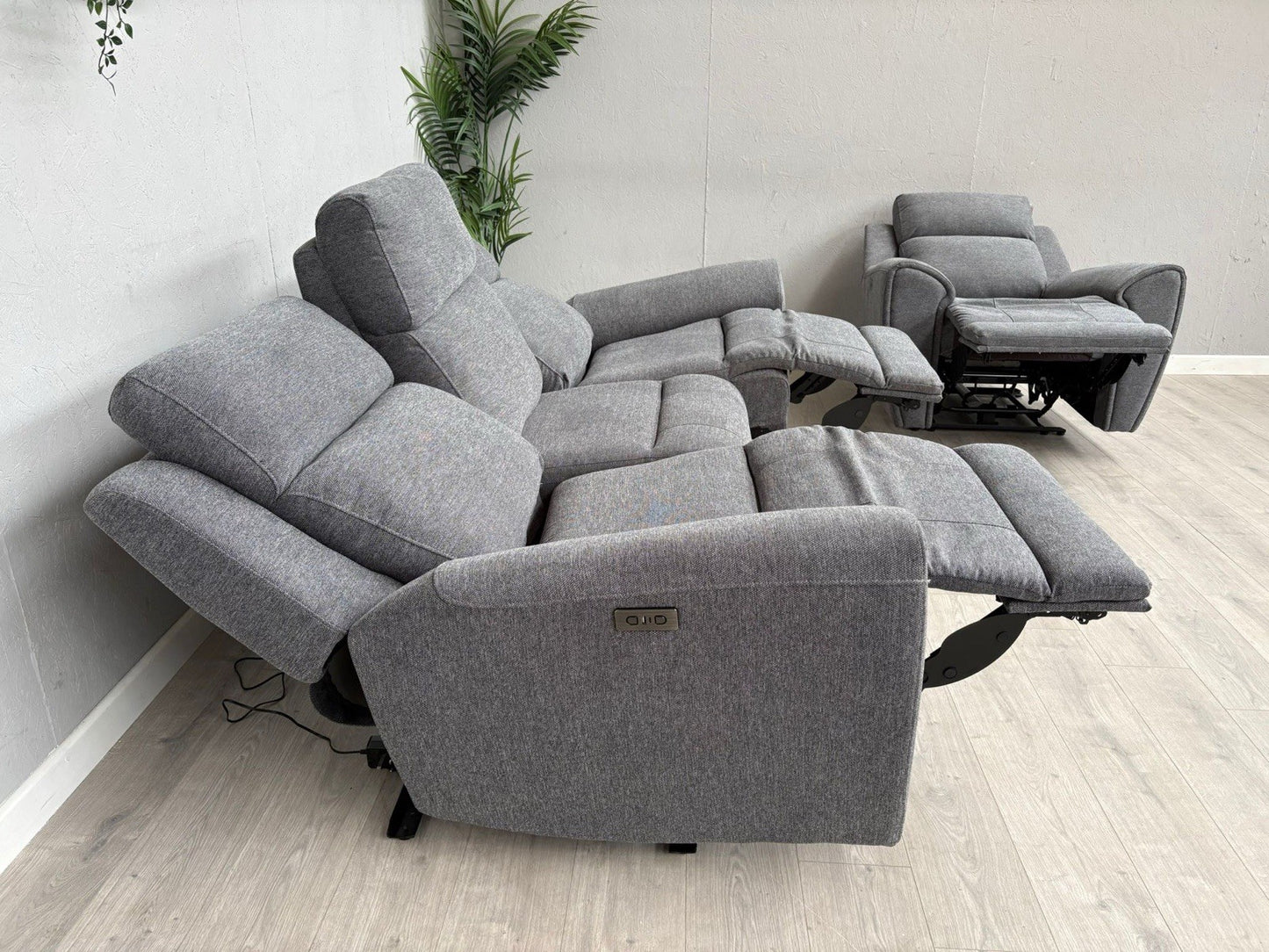 DFS Gilford 3 Seater Sofa + Armchair Power Recliner Sofa Set - RRP £1,748