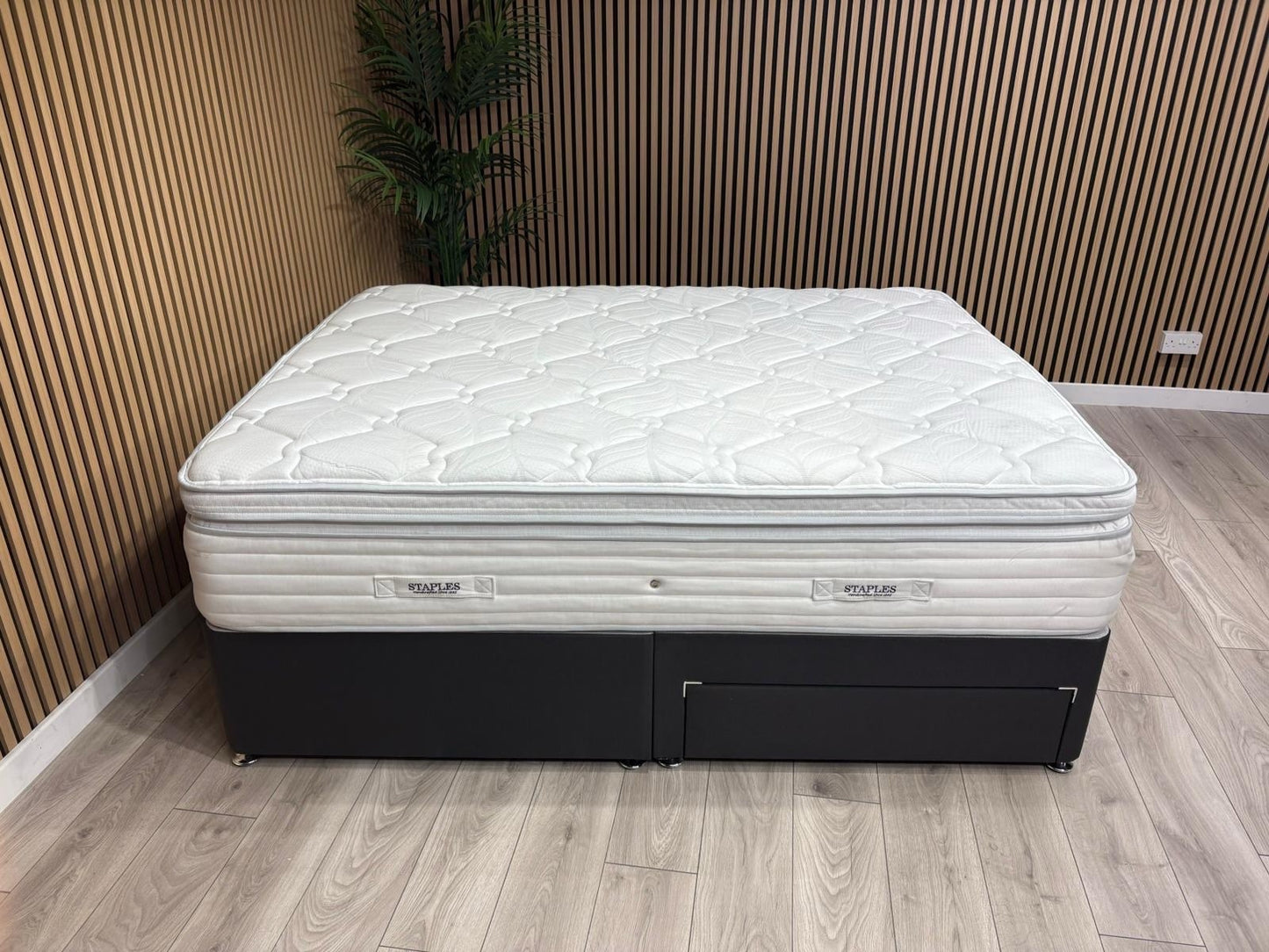 Staples and Co Eco Revitalise Pocket 3800 Mattress, 5FT Kingsize - RRP £1,699