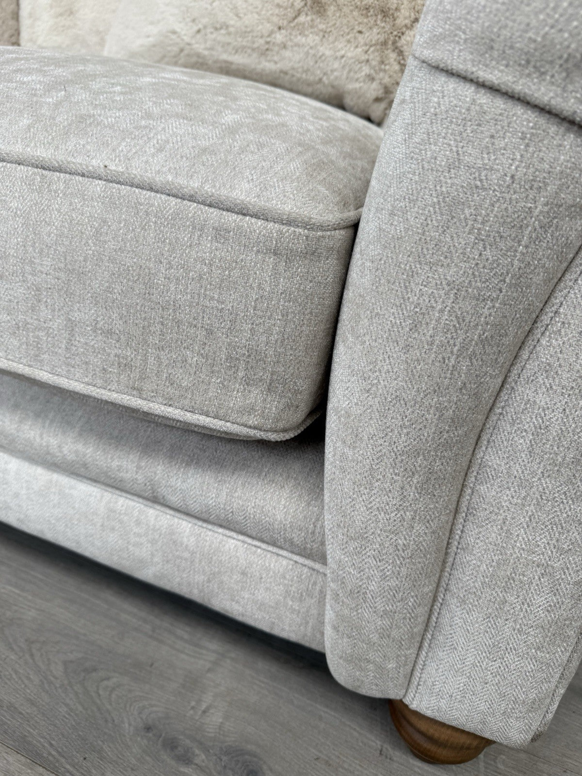 Furniture Village BLENHEIM Fabric 2 Seater Sofa Scatter Back Ivory - RRP £2495