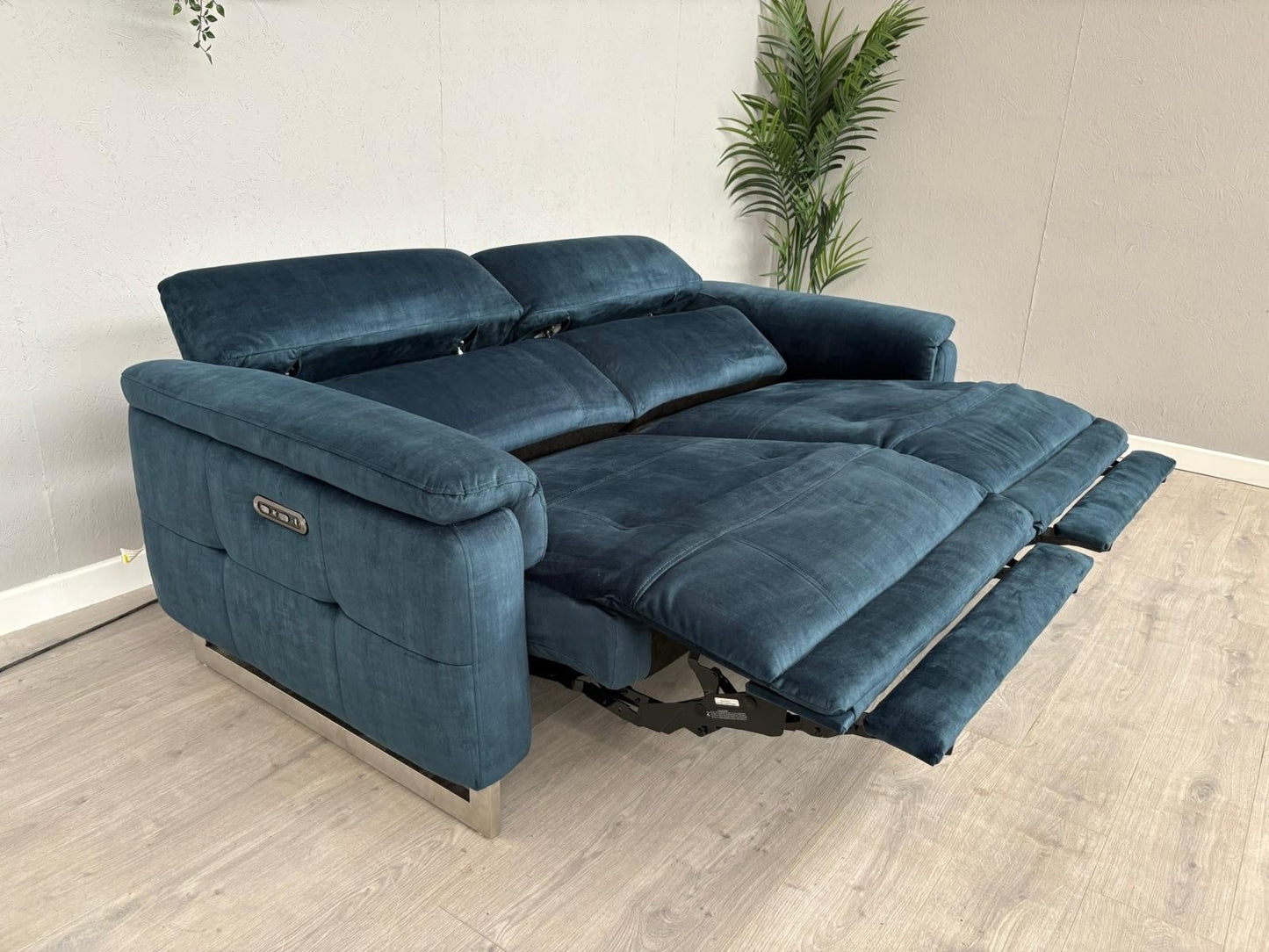 Furniture Village MOET Fabric Power Recliner 3 Seater Sofa - RRP £1,995