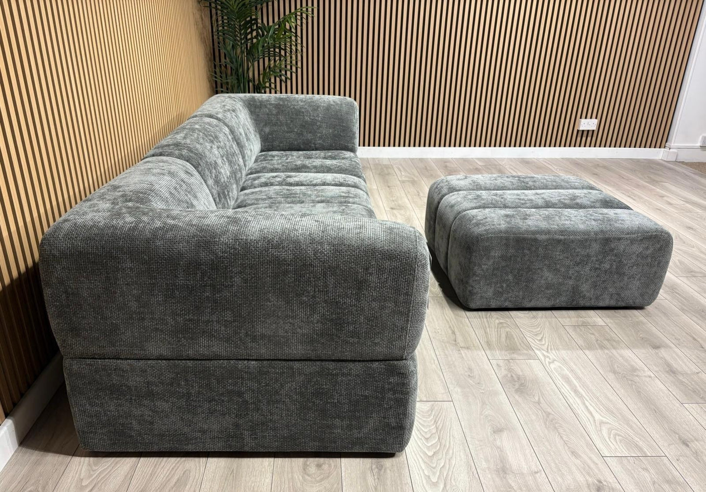 Taskers KIRWIN Large Fabric 3 Seater Sofa + Footstool - RRP £2,999