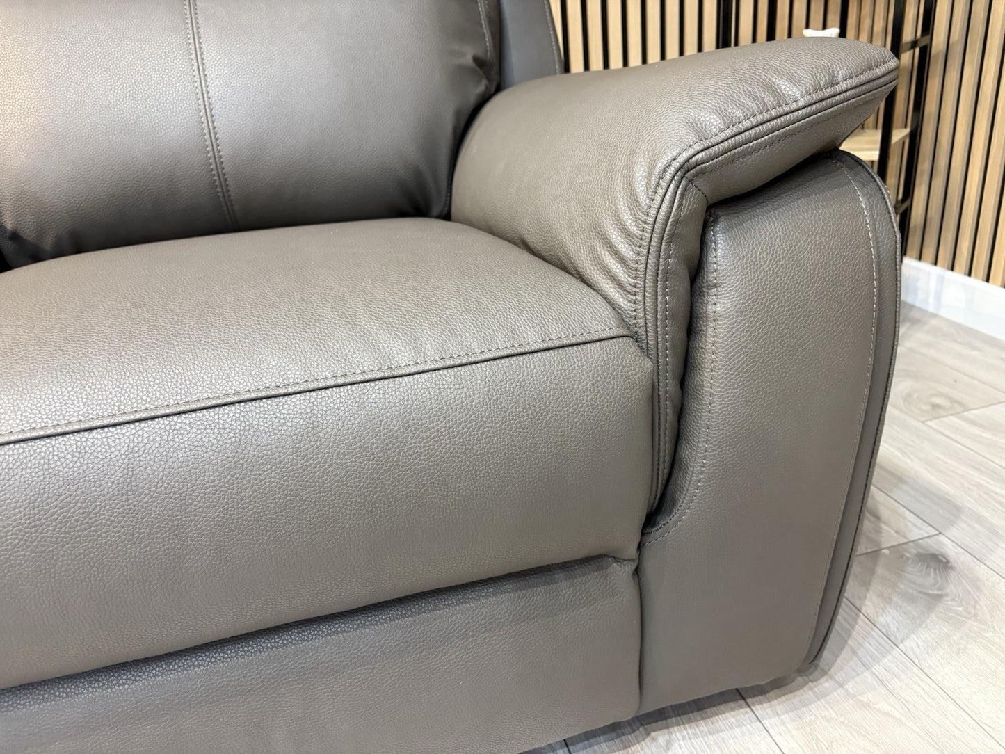 ScS - MAVERICK Fabric Power Recliner Armchair - RRP £999