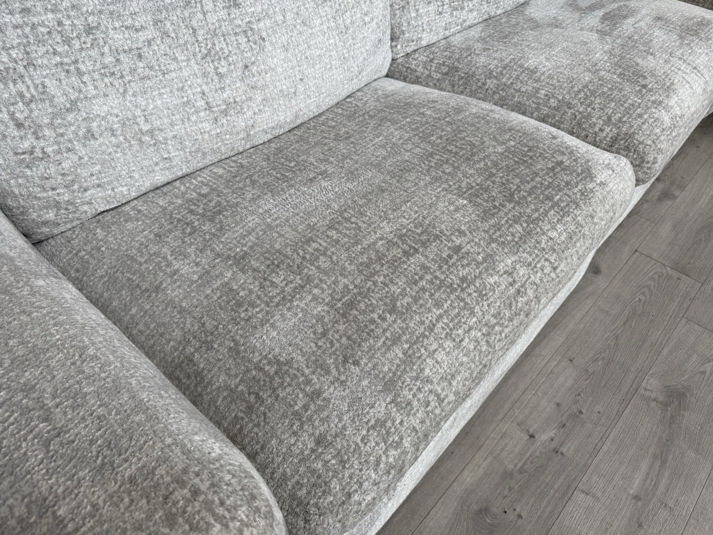 Furniture Village Boutique Pandora 4 Seater Split Sofa + Snuggler RRP £4895
