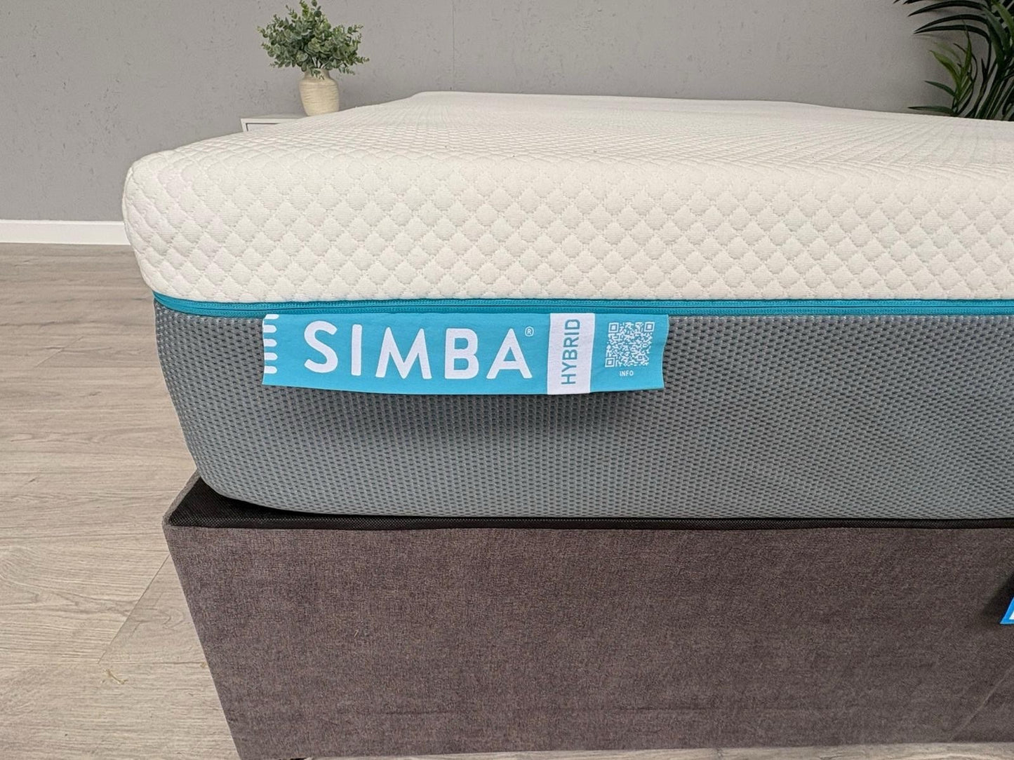 SIMBA Hybrid 4ft 6 Double Mattress - RRP £799