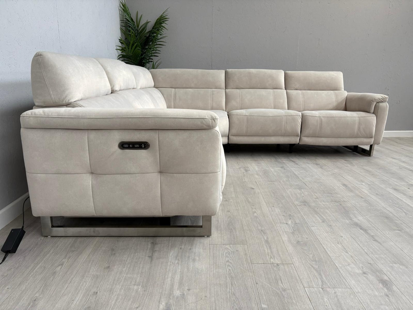 Furniture Village MOET Fabric Large Power Recliner Corner Sofa - RRP £3,595