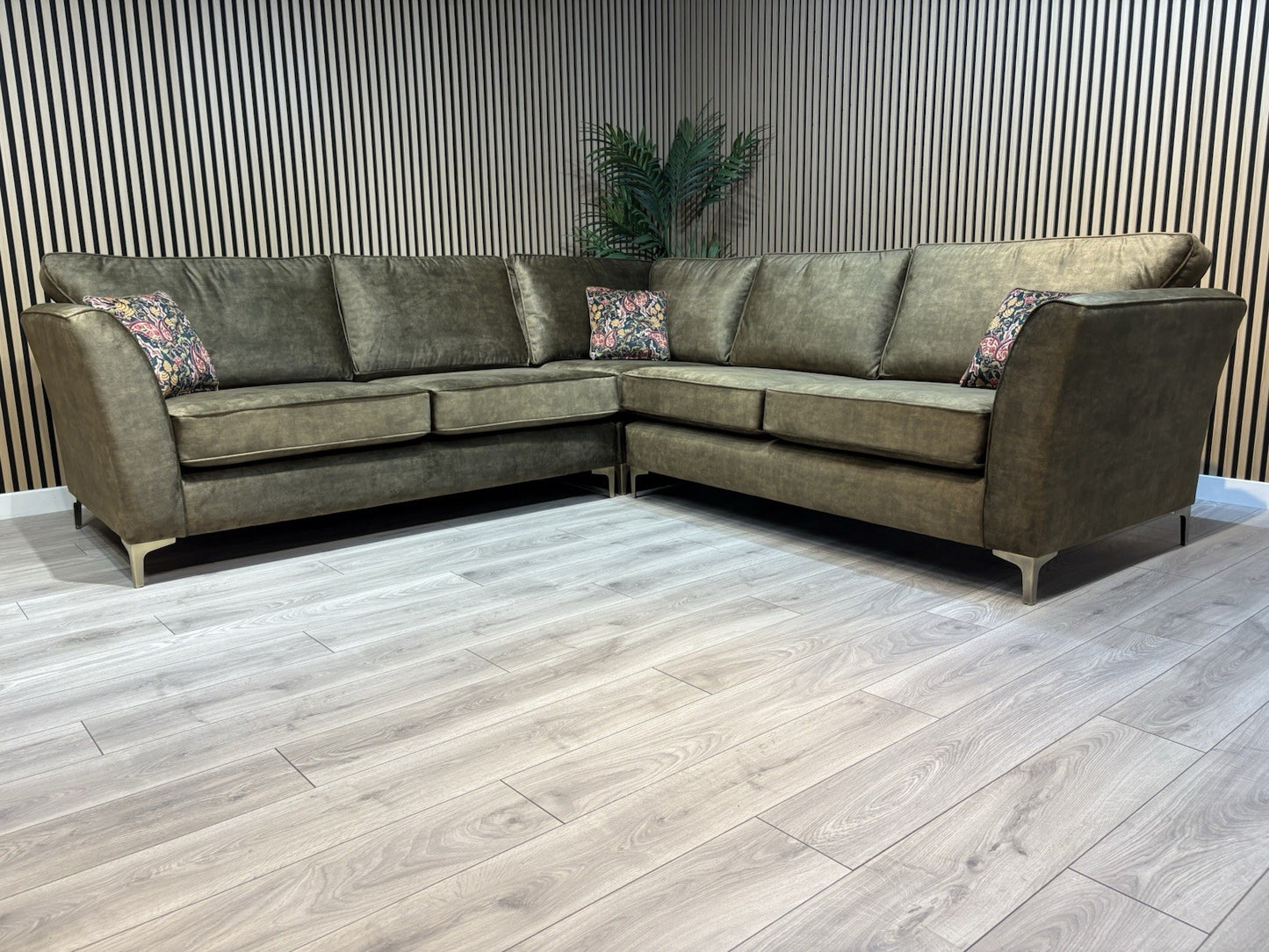 Furniture Village SASHA Fabric Large Corner Sofa ( 3 Corner 3 ) - RRP £3,495