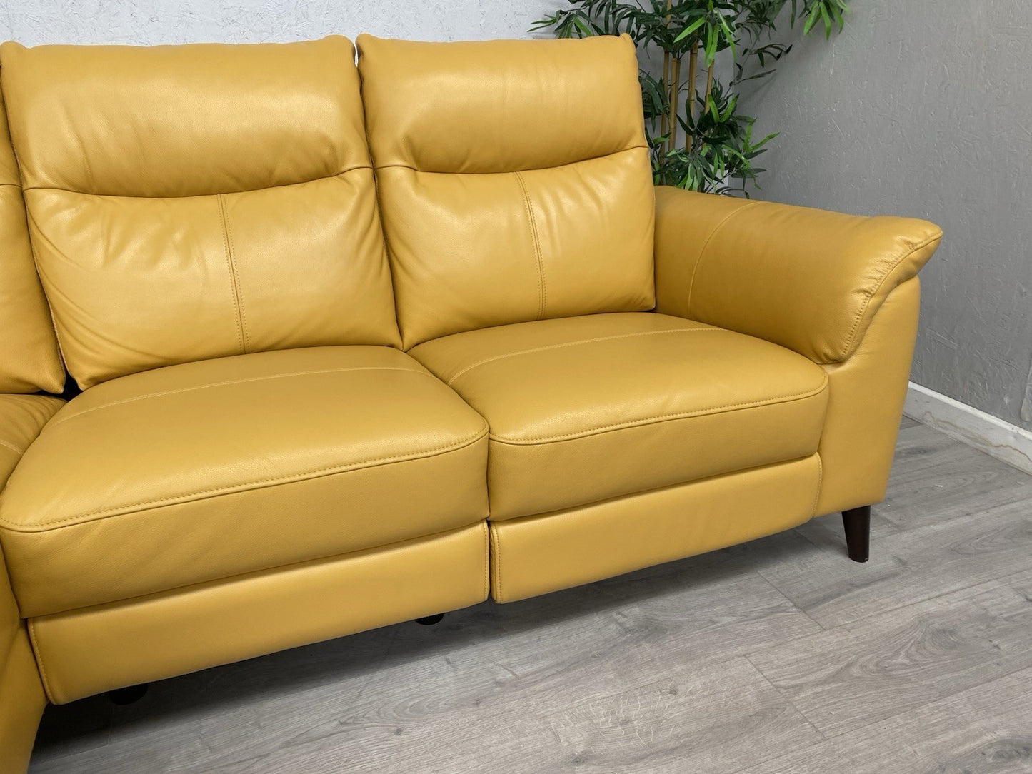 Furniture Village MORGAN Leather Power Recliner LHF Chaise End Sofa - RRP £1,995