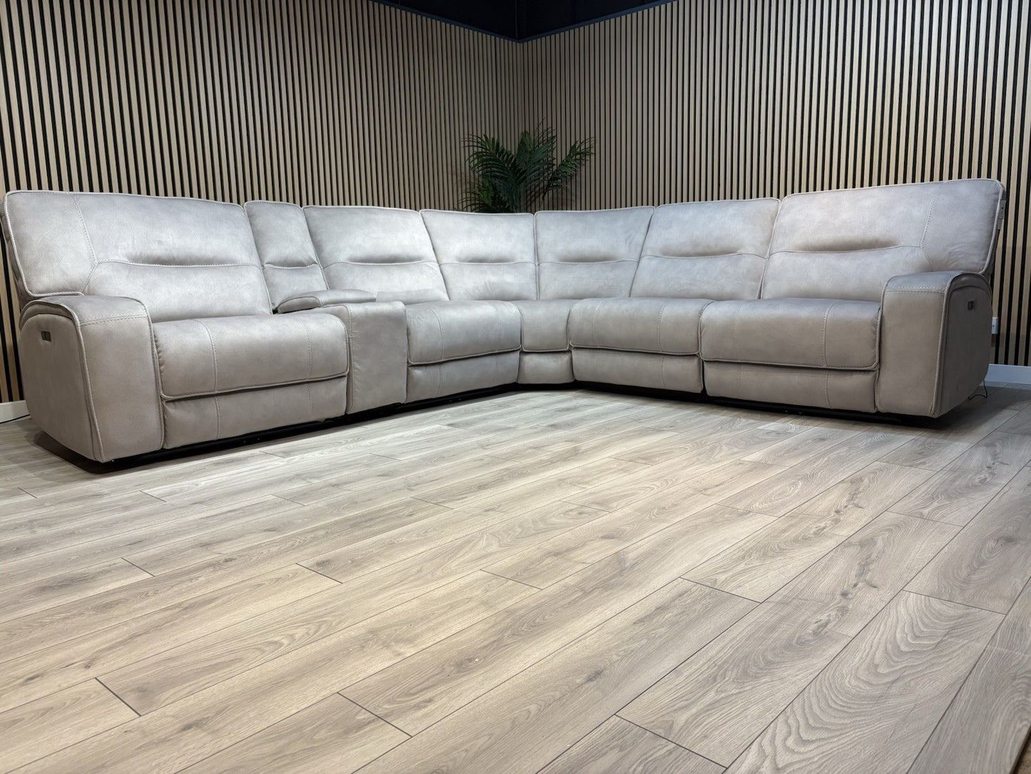 DFS - EXCALIBUR Fabric Large 2 Corner 2 Power Recliner Console Sofa - RRP £3,999