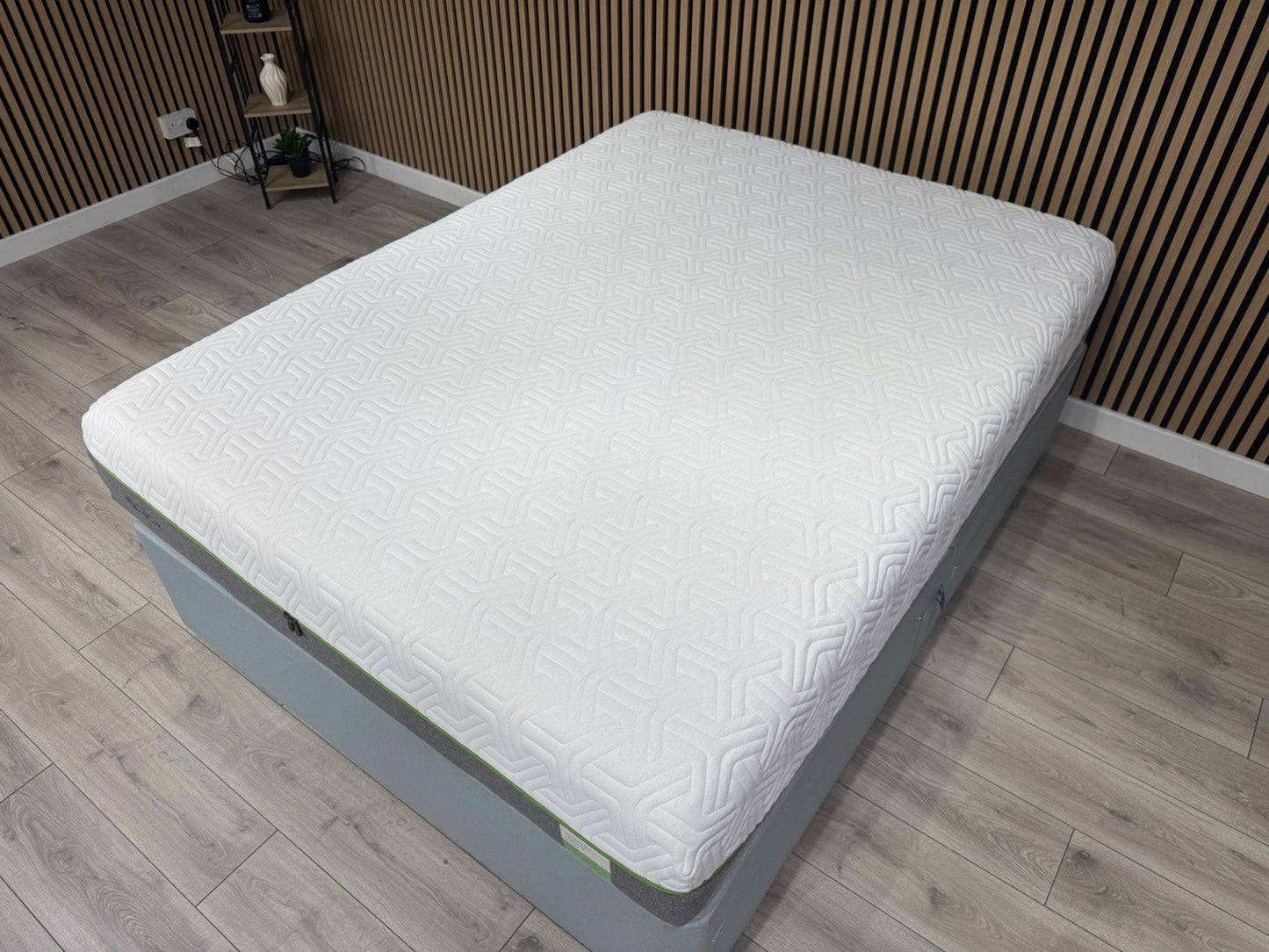 Tempur HYBRID ELITE LUXE Cool Touch 5ft Kingsize Mattress, Medium - RRP £2,399