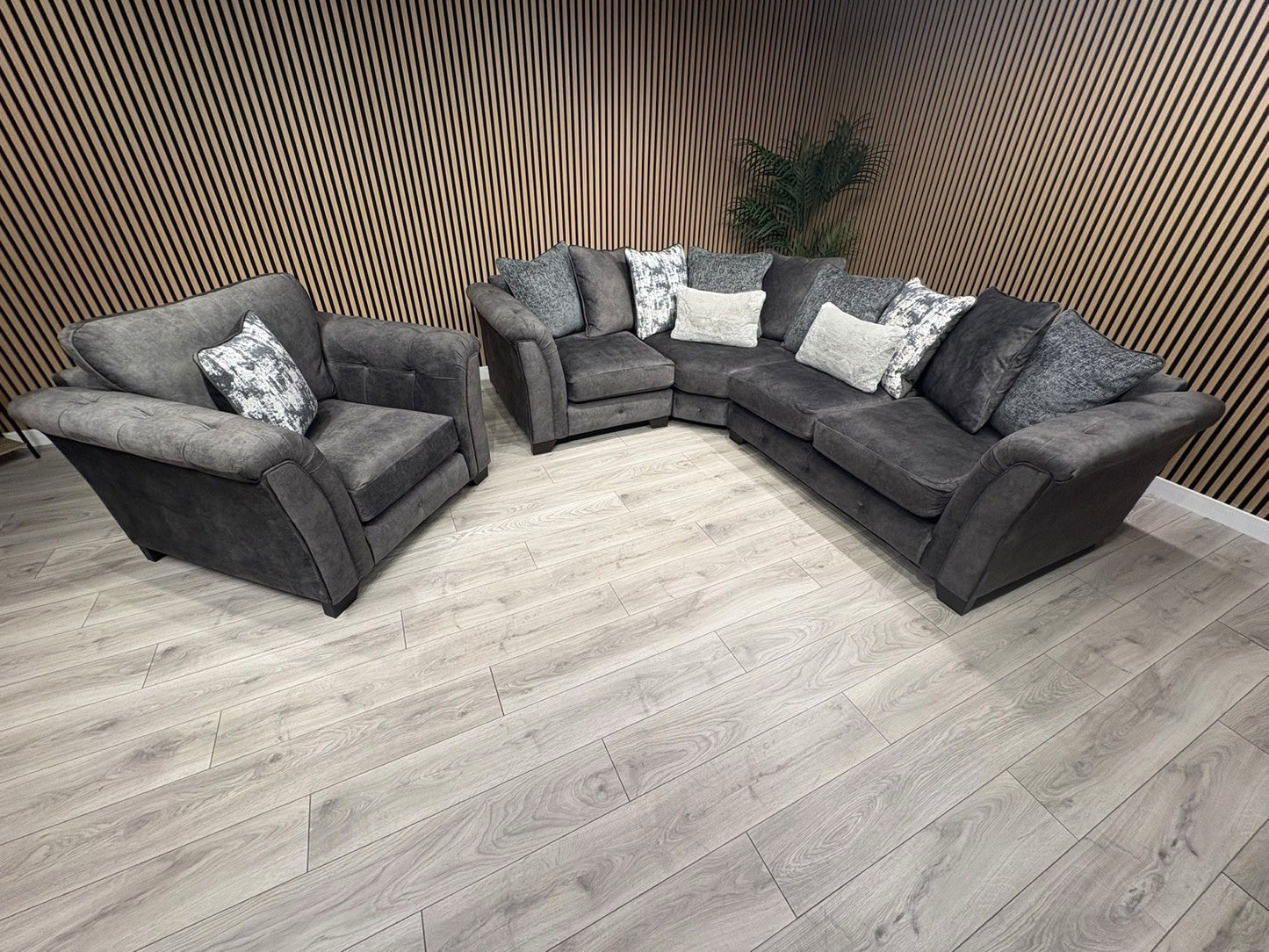 Furniture Village Aura Classic Back RHF Corner Sofa + Love Chair, RRP £4840