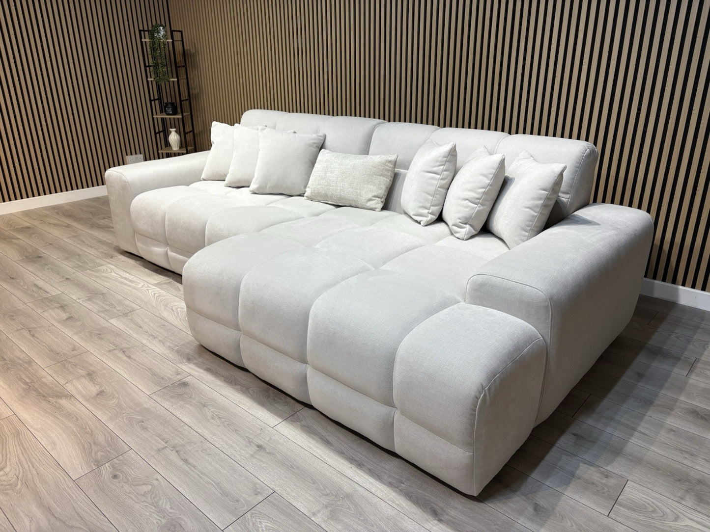 EVE CLOUD Large Fabric 3 Seater RHF Chaise Corner Sofa - RRP £2,299