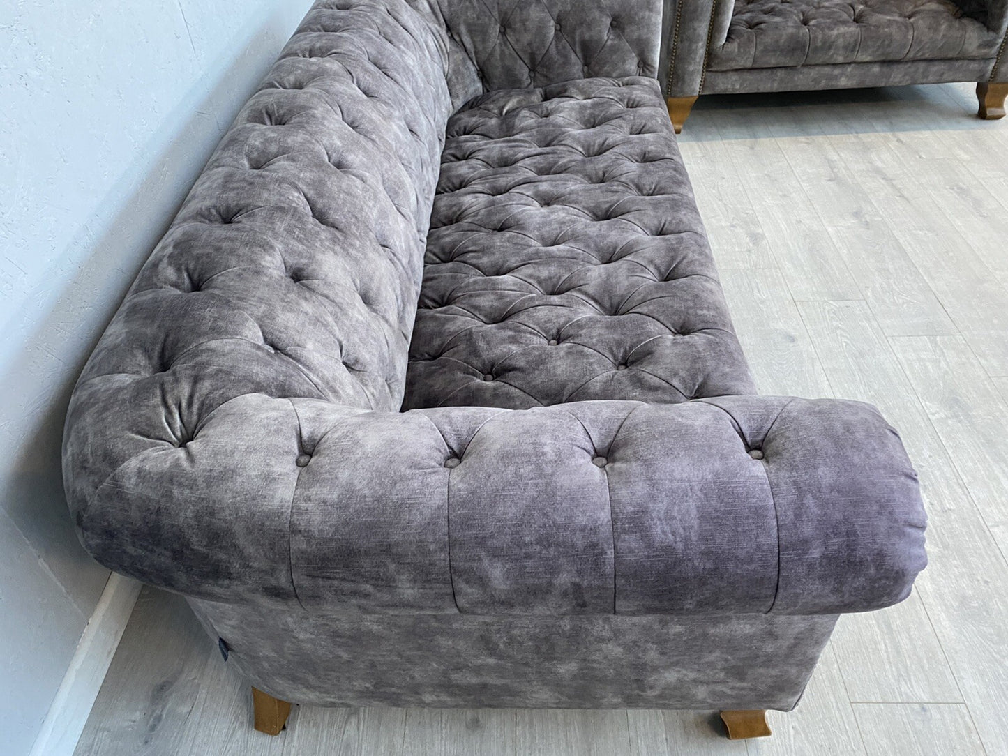 Alexander & James VIVIENNE Fabric Chesterfield 4 Seater Sofa + Snuggler Armchair