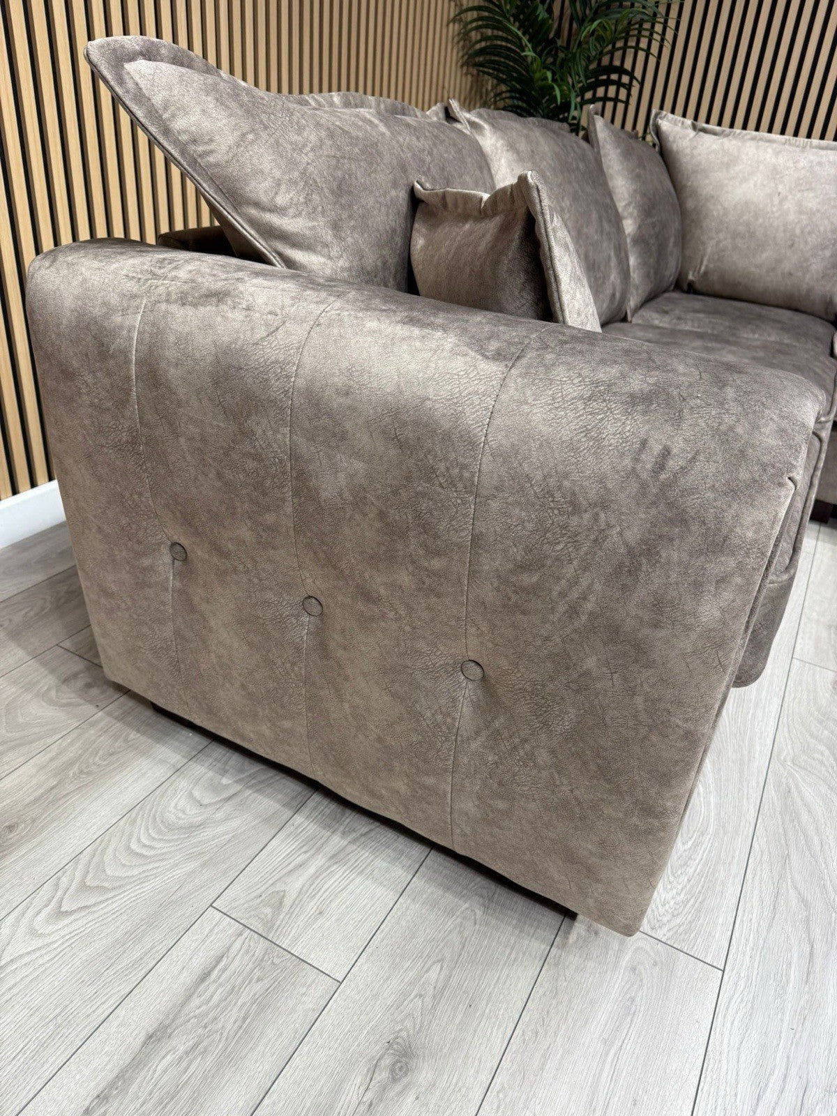 Furniture Village ARIANA Style Small Fabric 2 Corner 2 Sofa - RRP £2,995