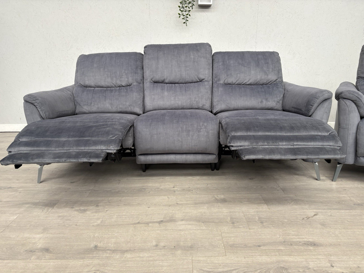 F. Village DAYTONA Fabric 3 + 2 Seater Sofa Set, Power Recliner - RRP £2,490