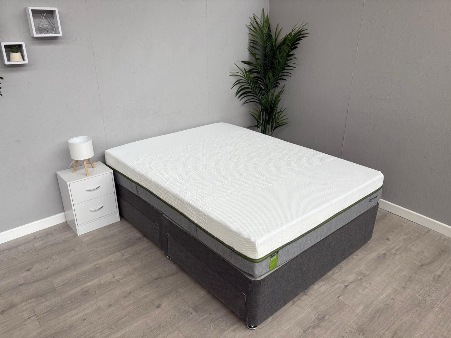 EMMA - Helix Hybrid 5ft Kingsize Mattress - RRP £1,099