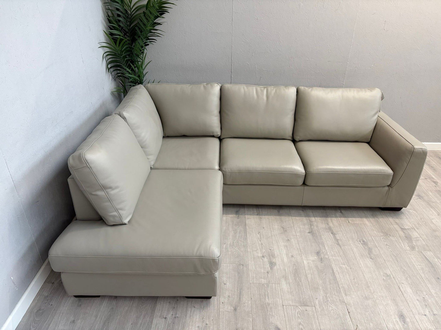 Furniture Village Dinky LHF Leather Corner Chaise End Sofa - RRP £1795