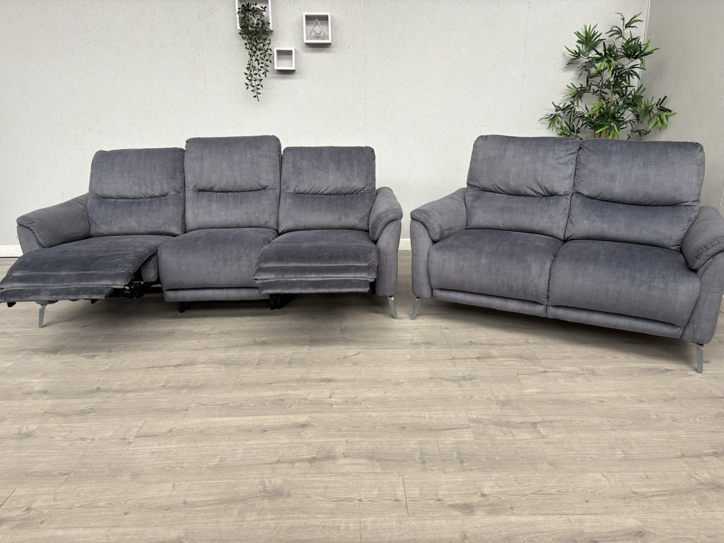 F. Village DAYTONA Fabric 3 + 2 Seater Sofa Set, Power Recliner - RRP £2,490