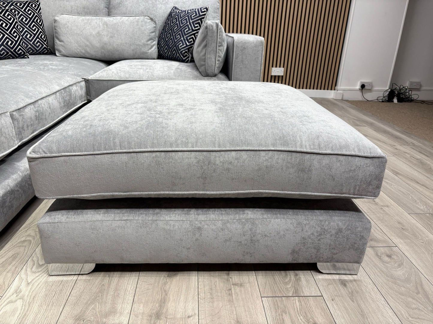 Sofology CAVALLI Style Fabric 3 Corner 1.5 Sofa + Footstool, Silver - RRP £5398