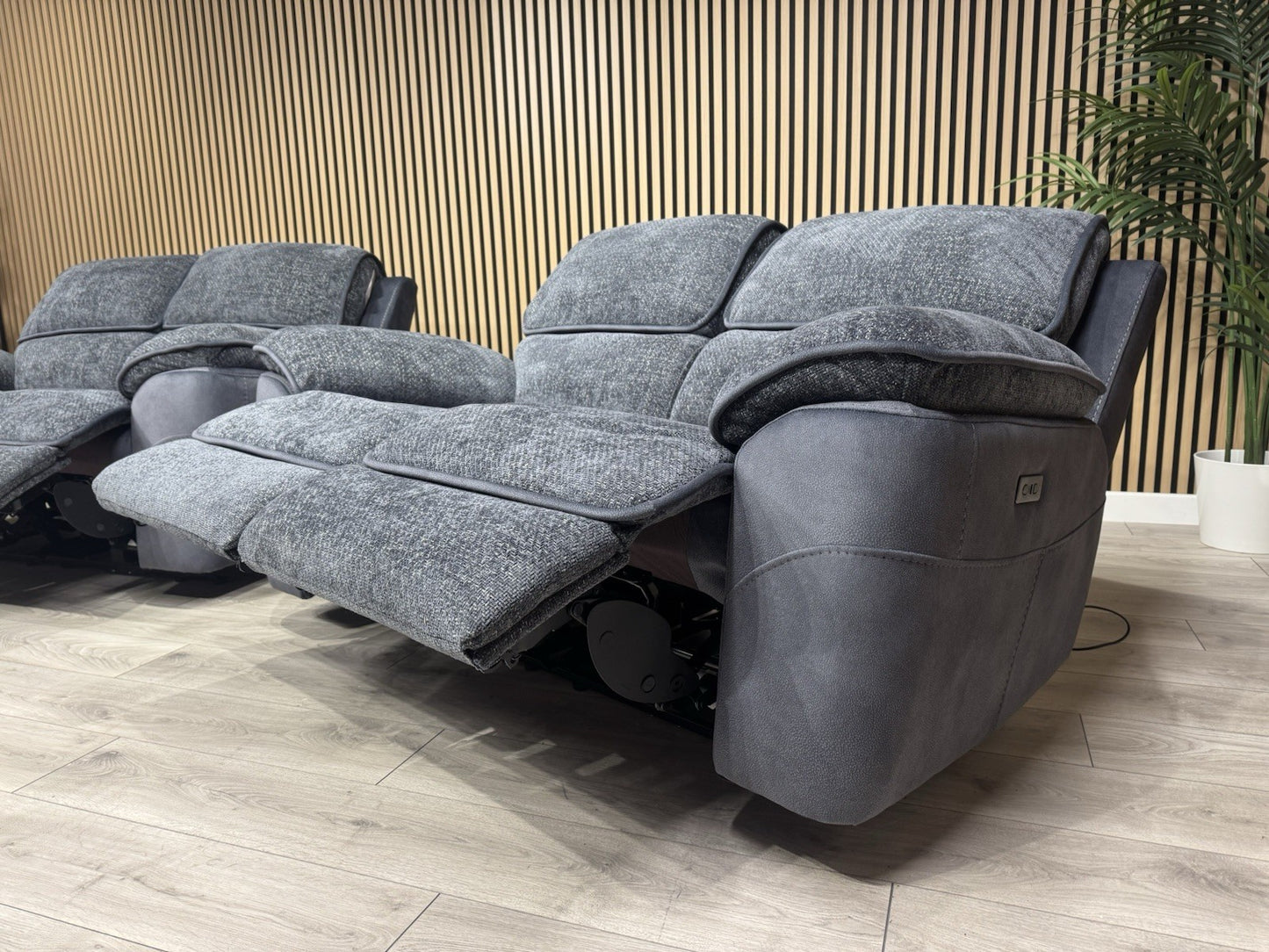 DFS Fontaine 2 x 2 Seater Power Recliner Sofa Set - RRP £1,958