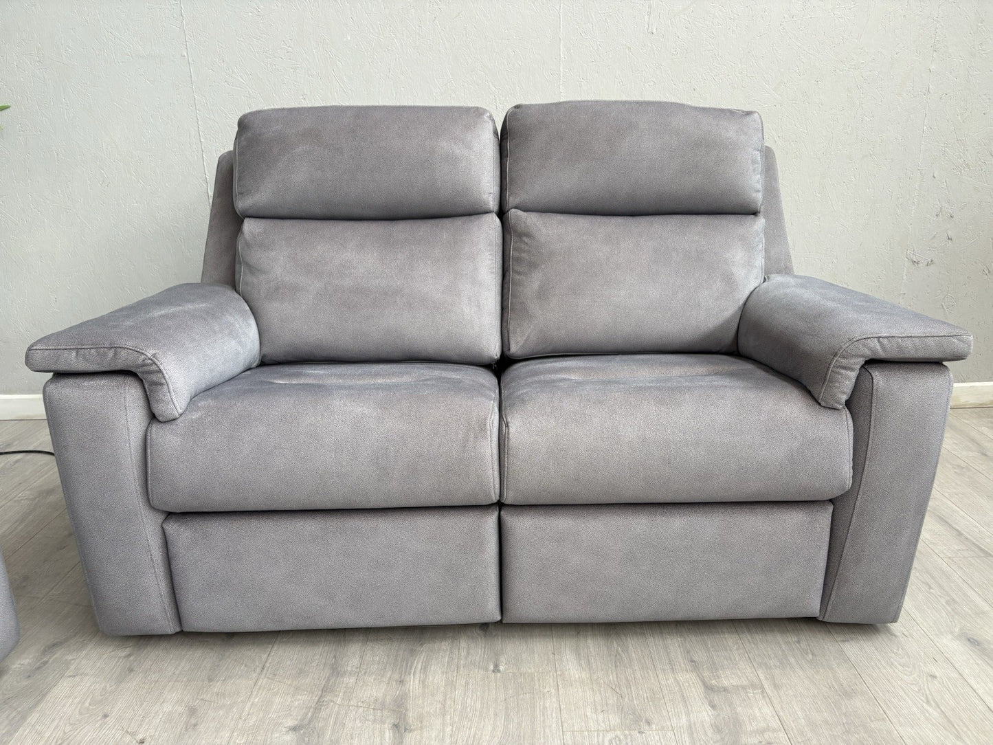 F. Village. G Plan - THORNBURY 3 + 2 Seater Power Recliner Sofa Set - RRP £5,890