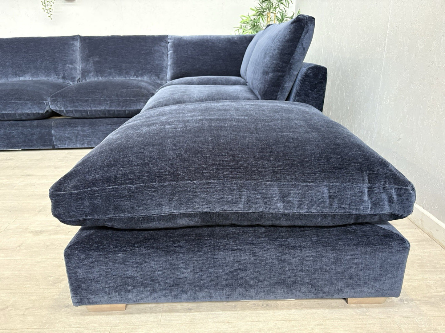 Westbridge PARKER / Sofology CAVALLI Style Fabric Open End Corner Sofa RRP £5999