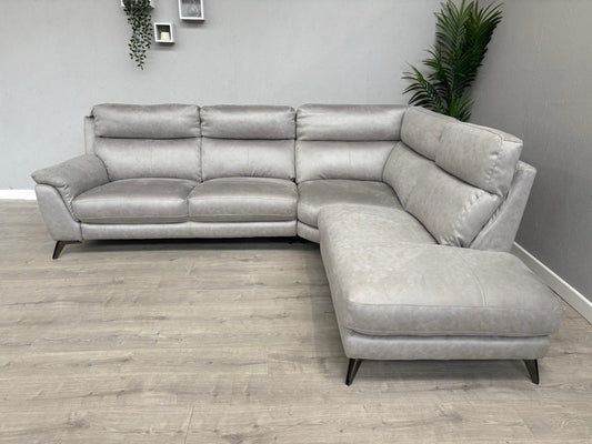 Furniture Village CONTEMPO Fabric RHF Open End Chaise Corner Sofa - RRP £2,295