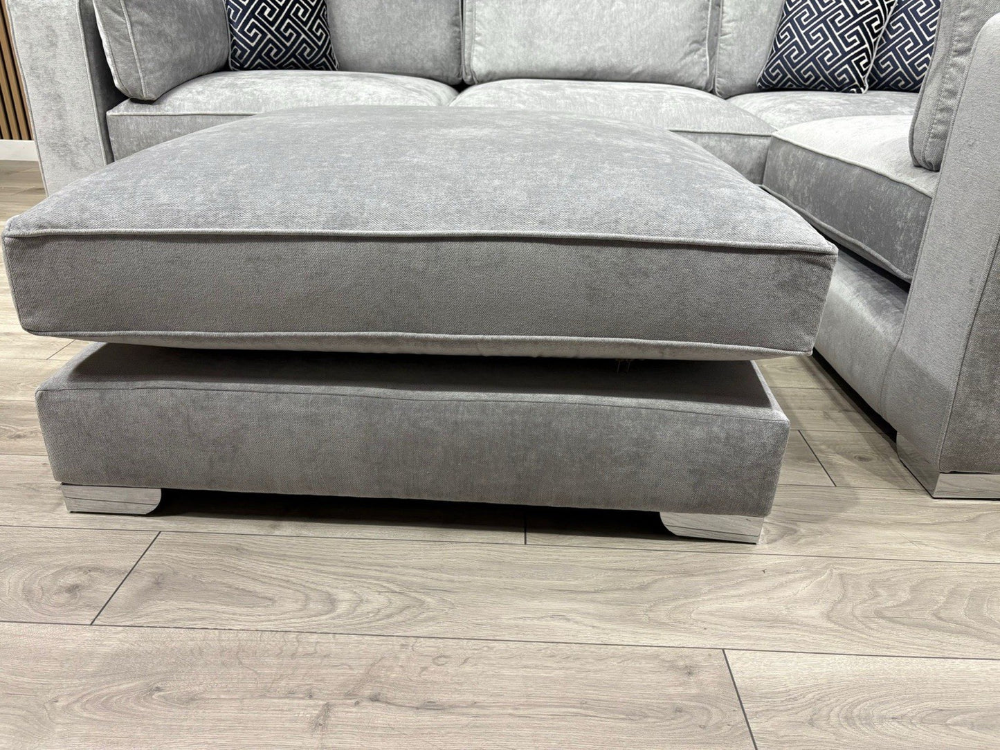 Sofology CAVALLI Style Fabric 3 Corner 1.5 Sofa + Footstool, Silver - RRP £5398