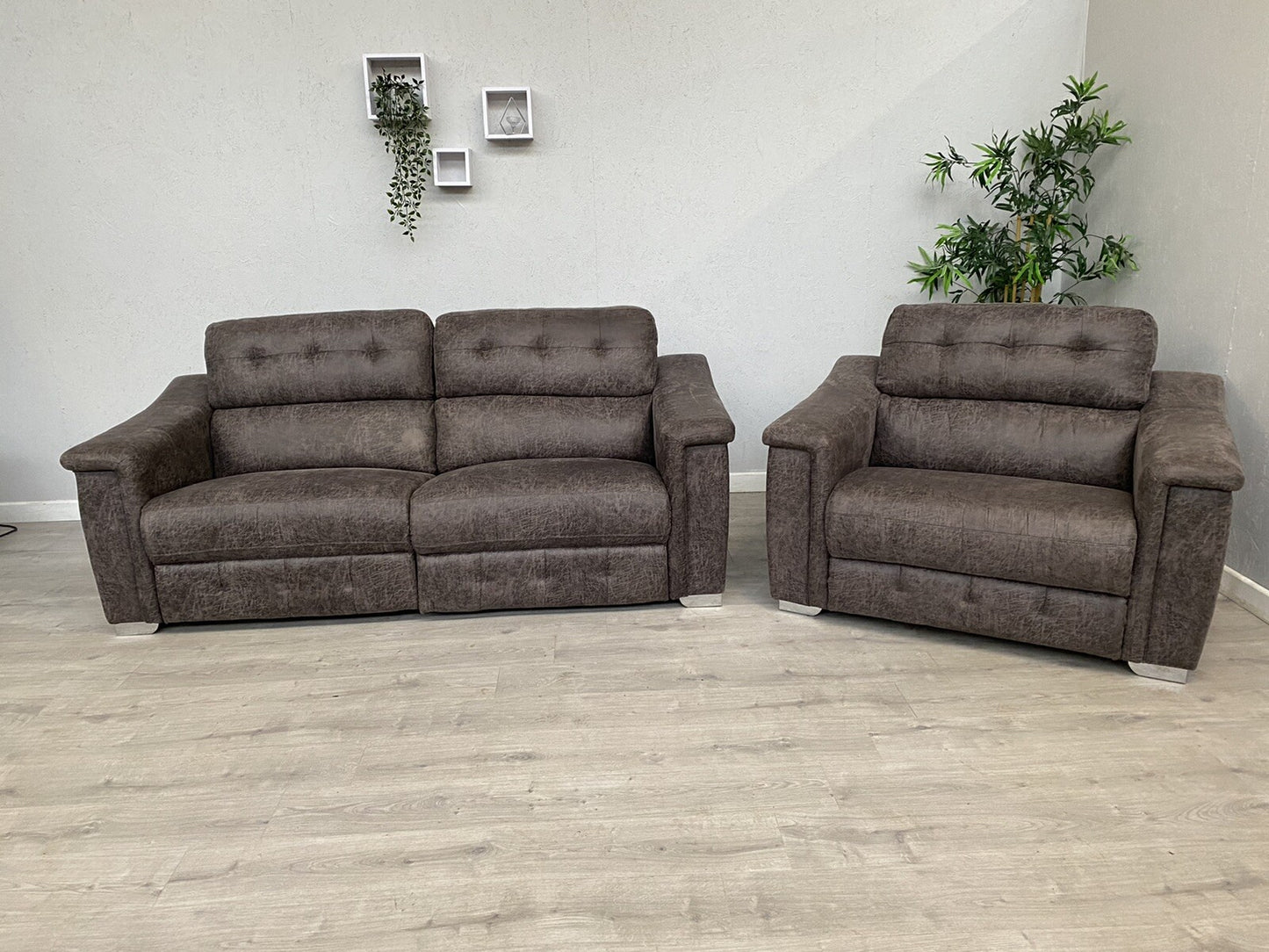 DFS - La-Z-Boy HOLLYWOOD Fabric 3 Seater Manual Recliner Sofa + Cuddler Armchair